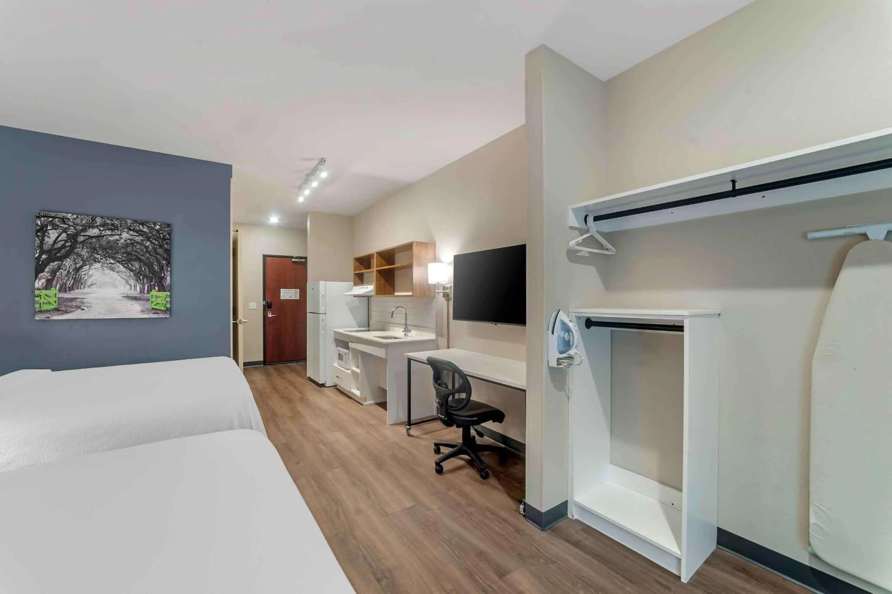 Bedroom, Bed in Extended Stay America Premier Suites - Asheville