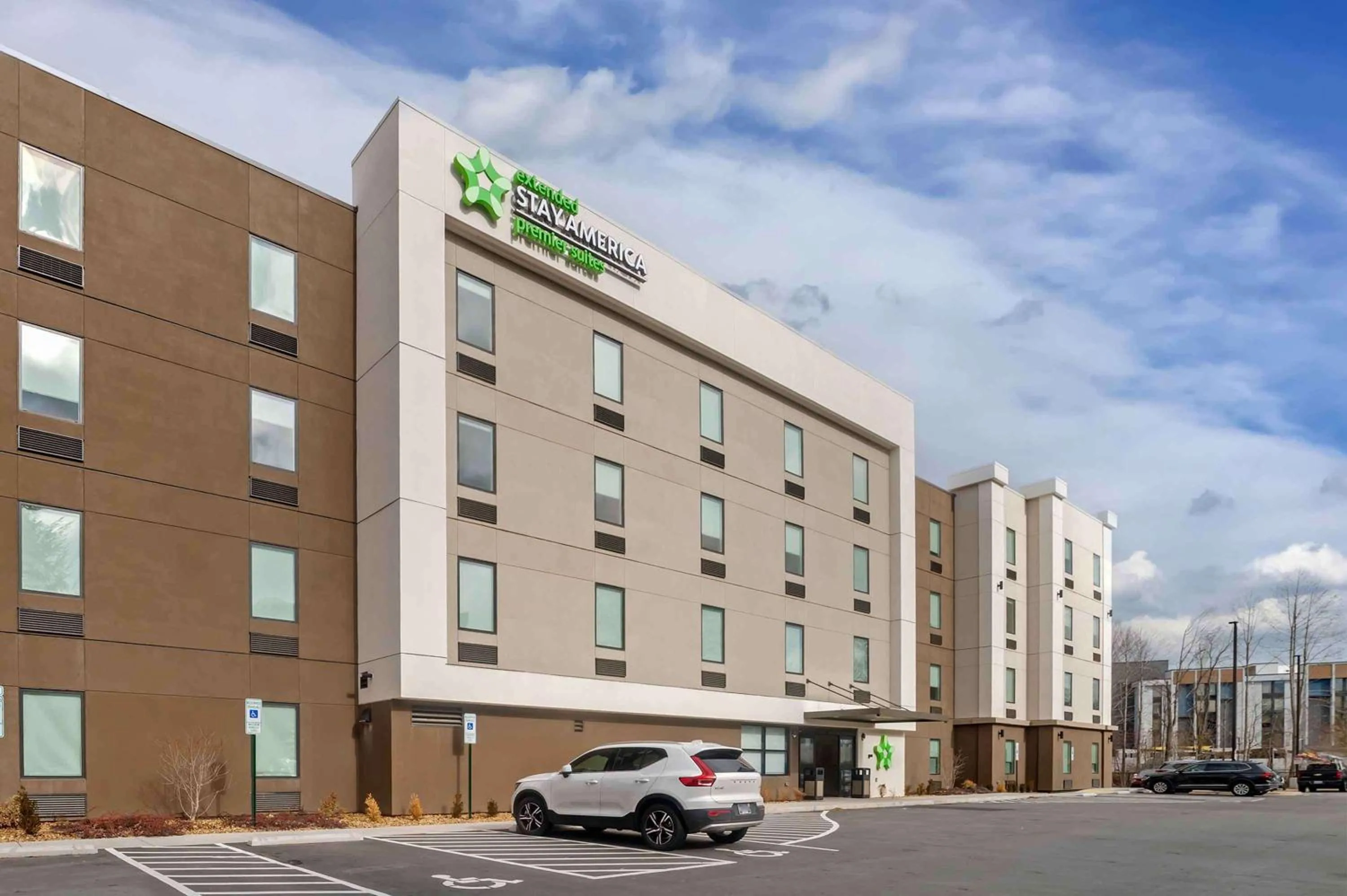 Property building in Extended Stay America Premier Suites - Asheville