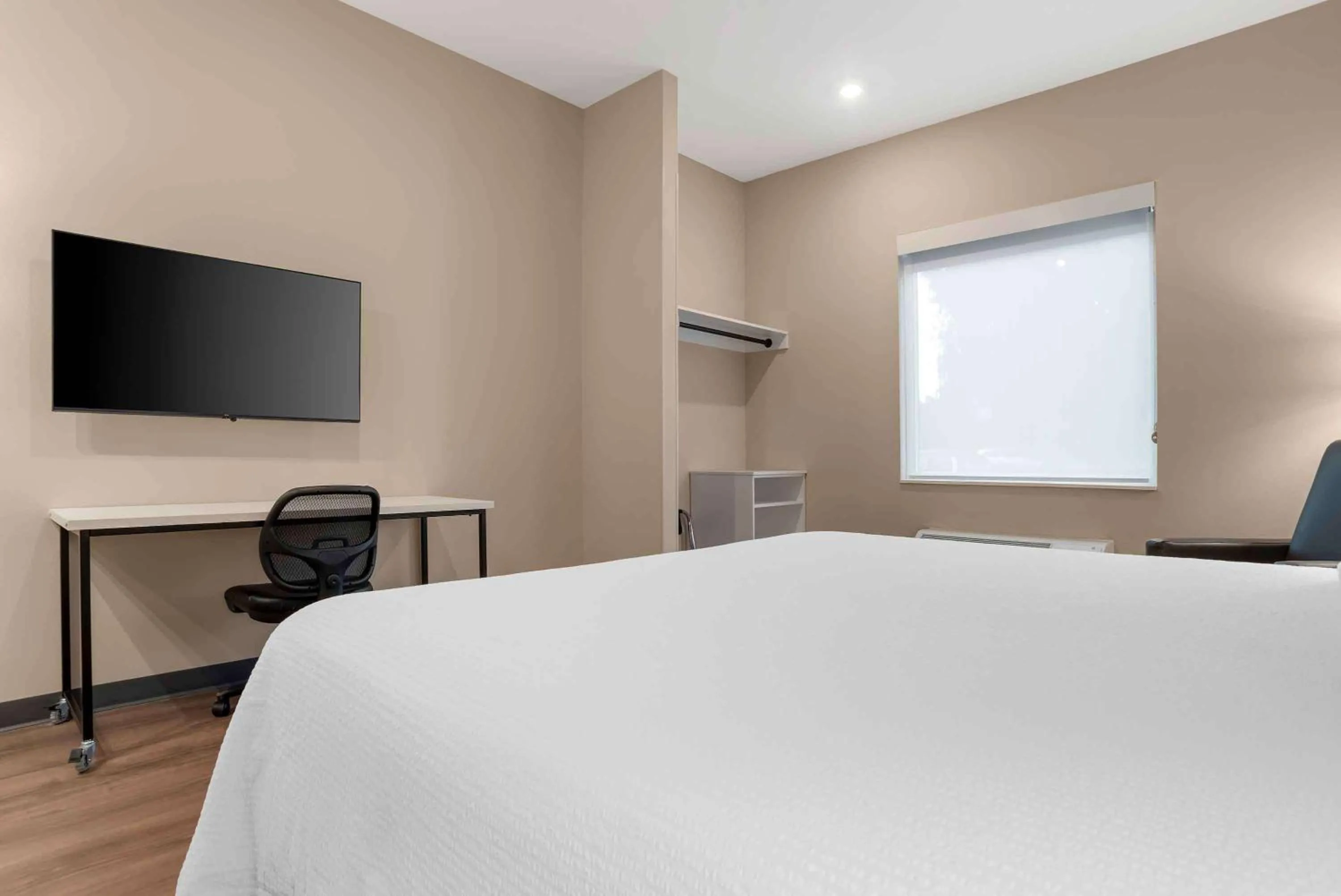 Bedroom, Bed in Extended Stay America Premier Suites - Pensacola - NAS Corry Station