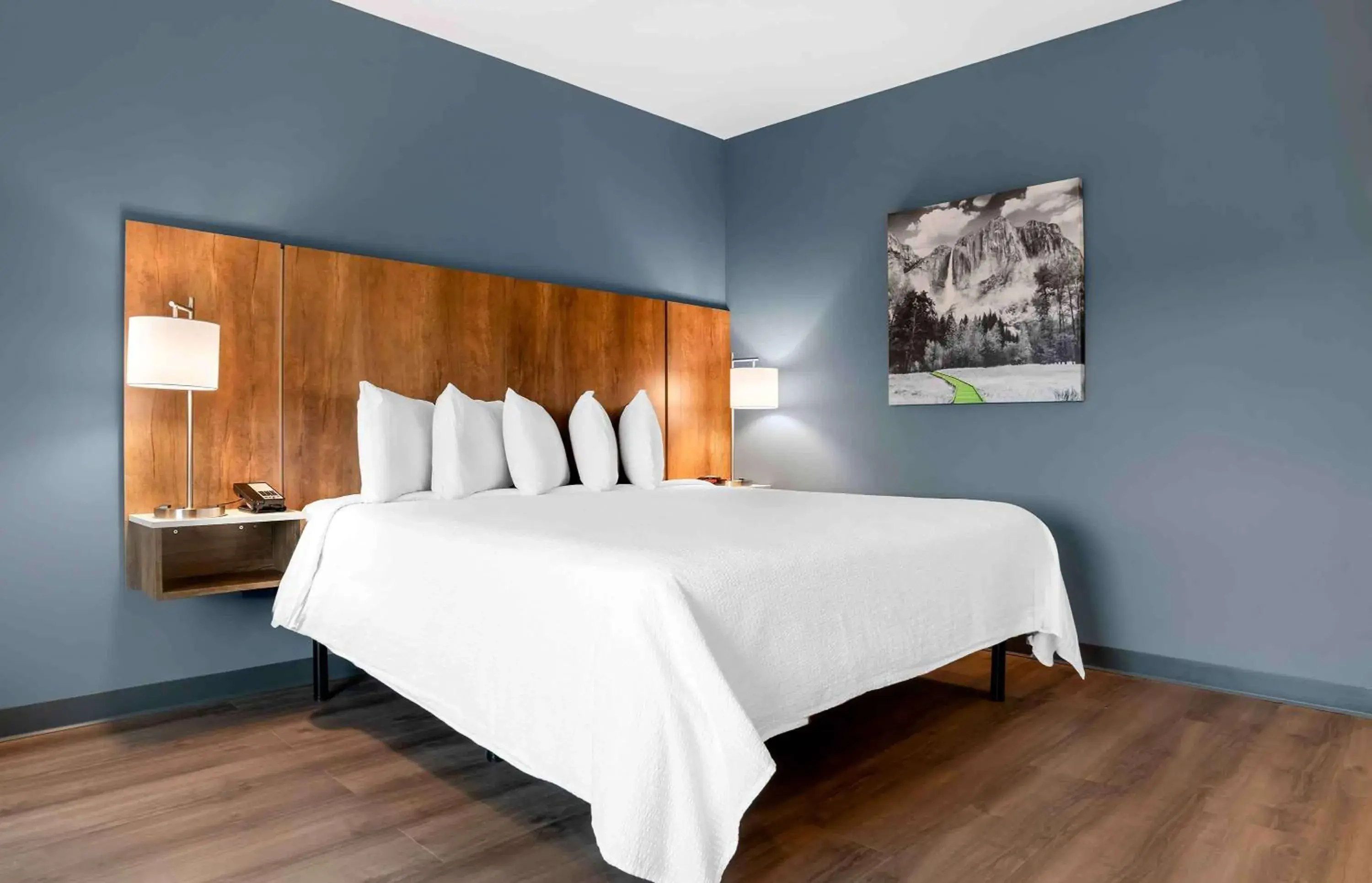 Bedroom, Bed in Extended Stay America Premier Suites - Pensacola - NAS Corry Station Bedroom, Bed in Extended Stay America Premier Suites - Pensacola - NAS Corry Station