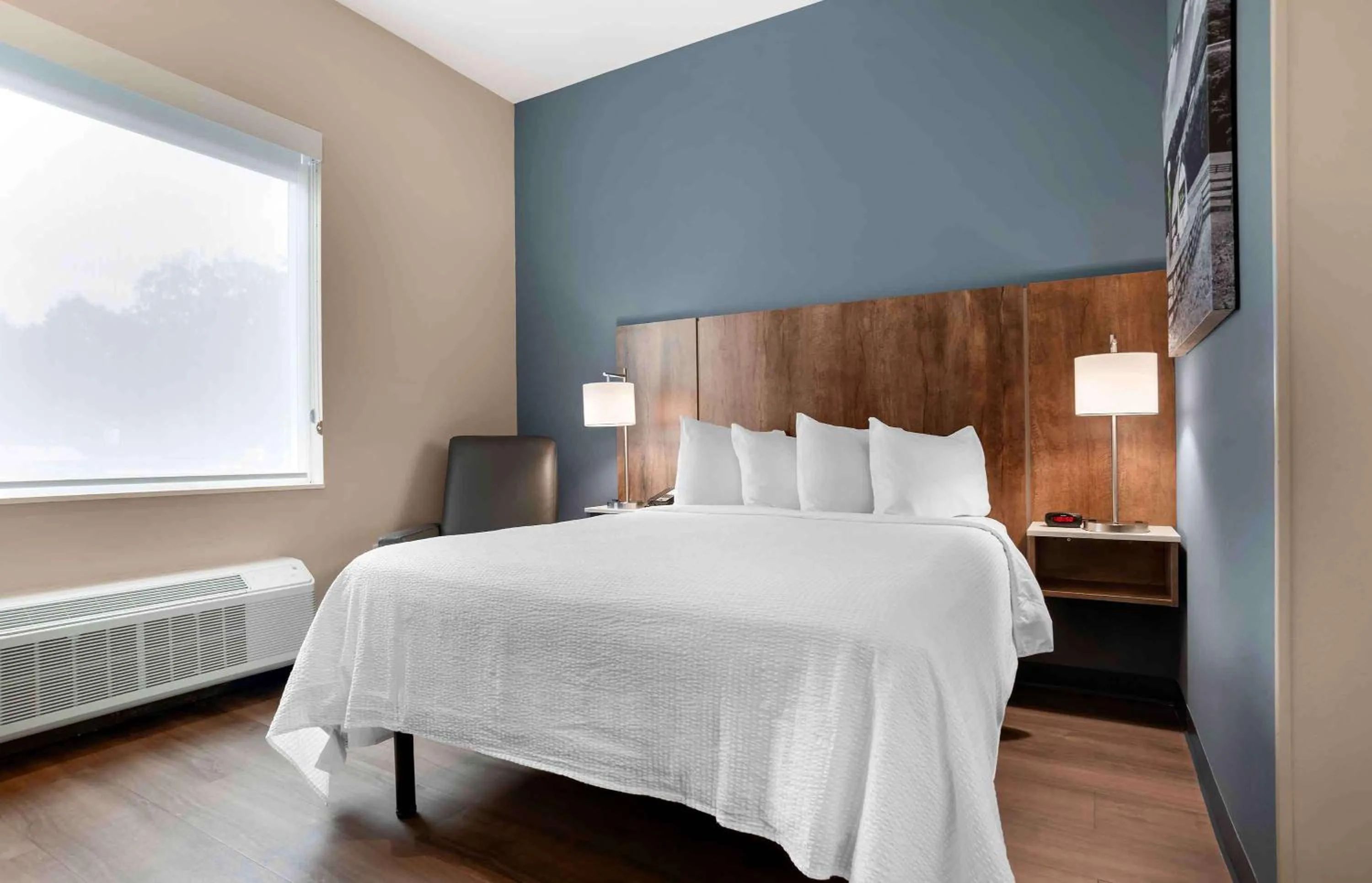 Bedroom, Bed in Extended Stay America Premier Suites - Pensacola - NAS Corry Station