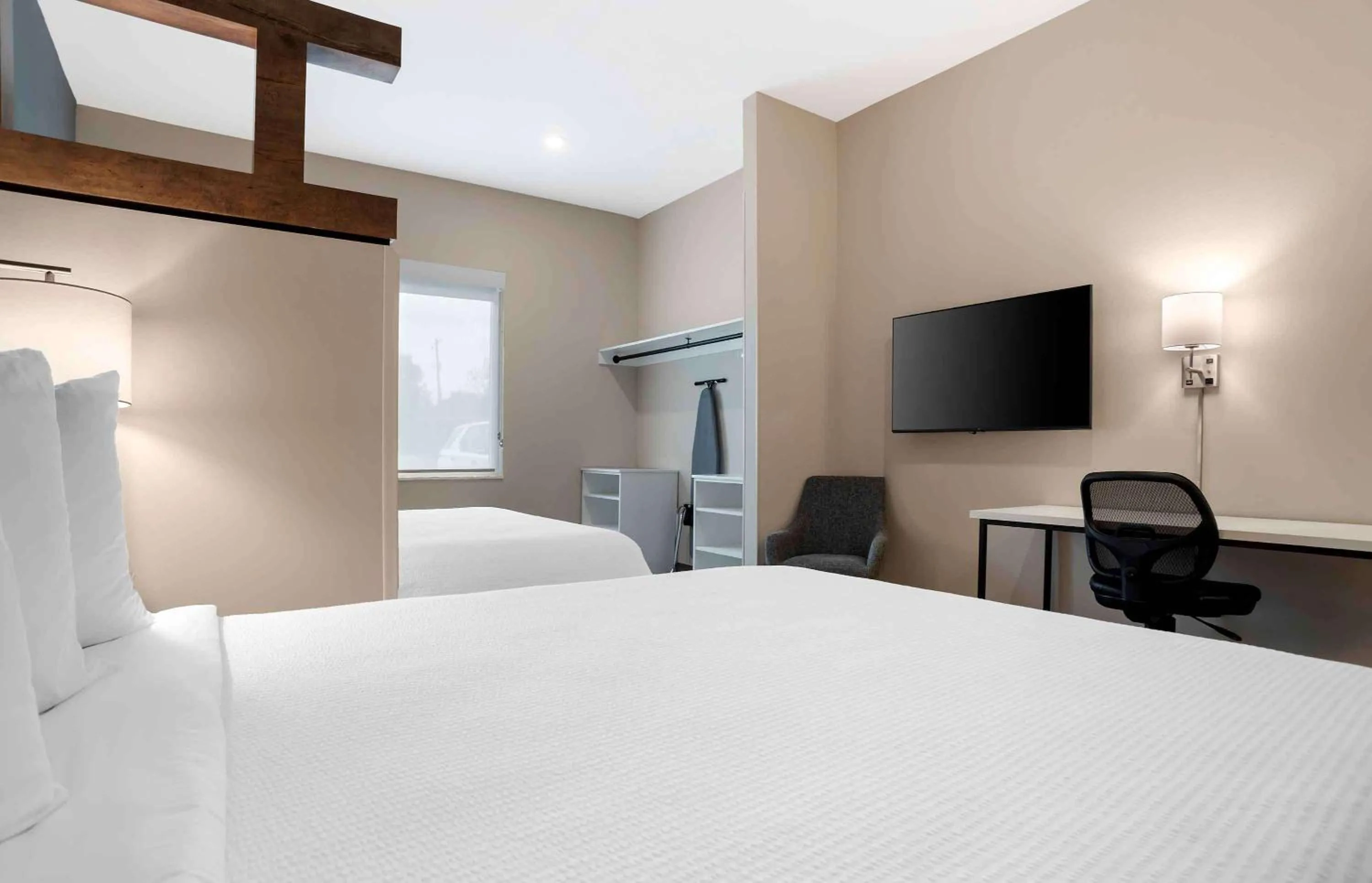 Bedroom, Bed in Extended Stay America Premier Suites - Pensacola - NAS Corry Station