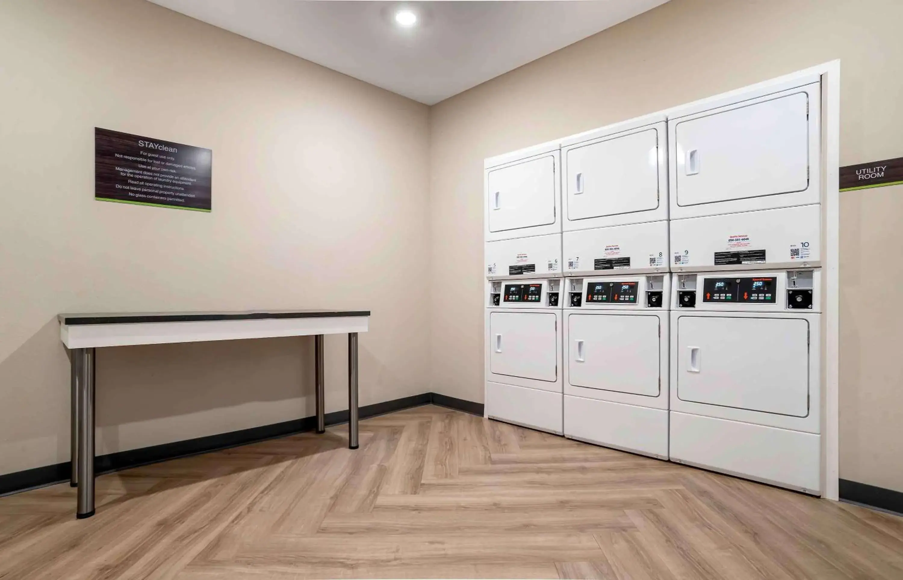 Property building in Extended Stay America Premier Suites - Pensacola - NAS Corry Station Property building in Extended Stay America Premier Suites - Pensacola - NAS Corry Station