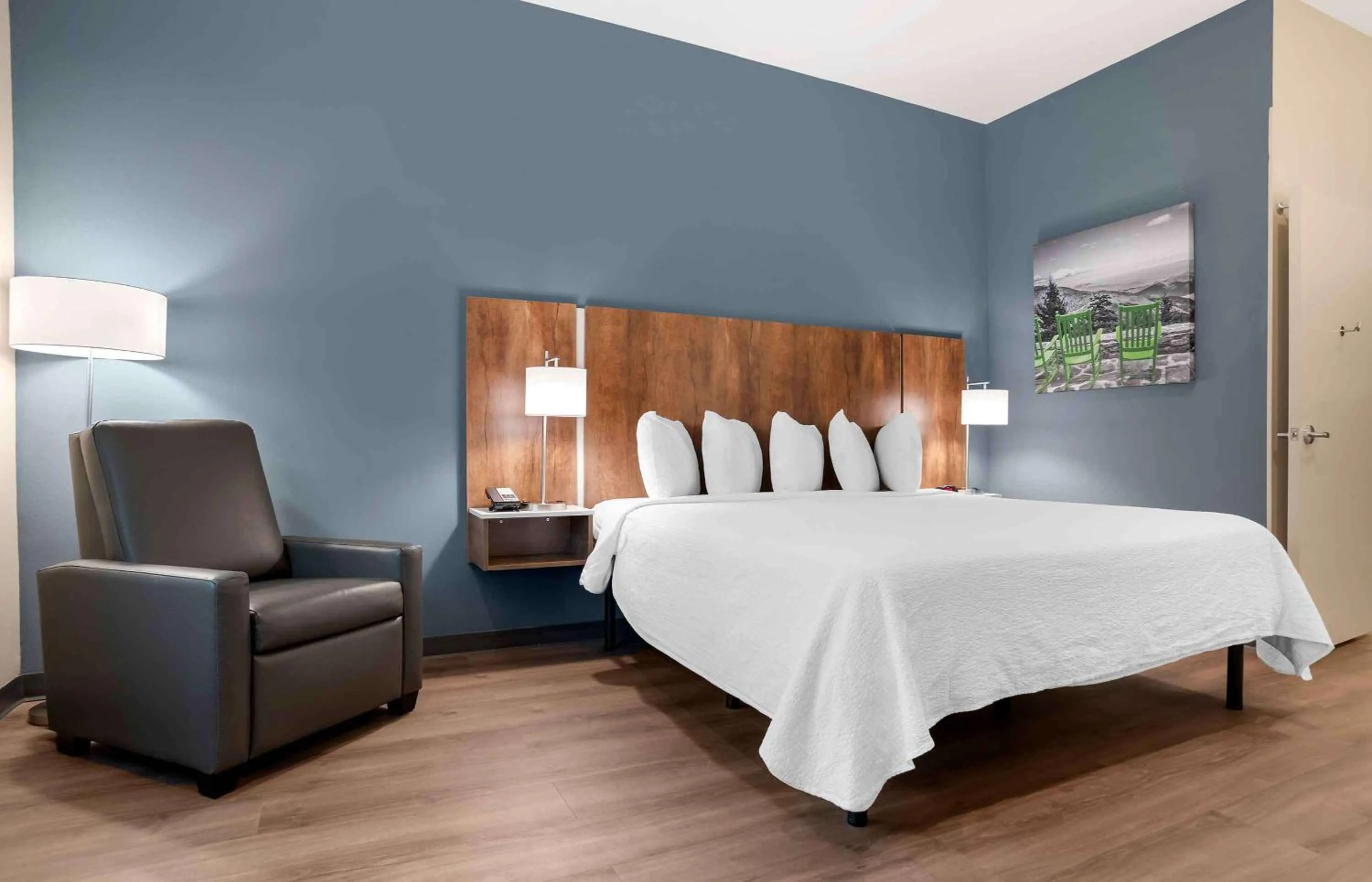 Bedroom, Bed in Extended Stay America Premier Suites - Pensacola - NAS Corry Station