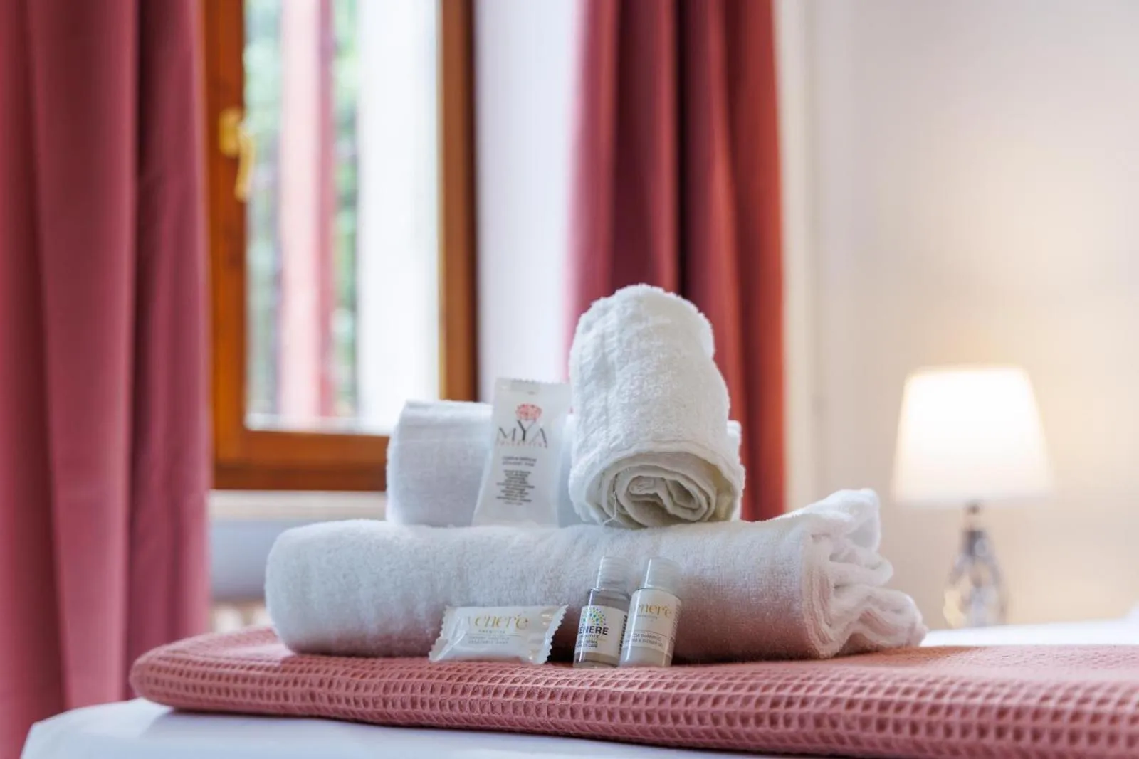 Bedroom, Bed in Mario&Elena House