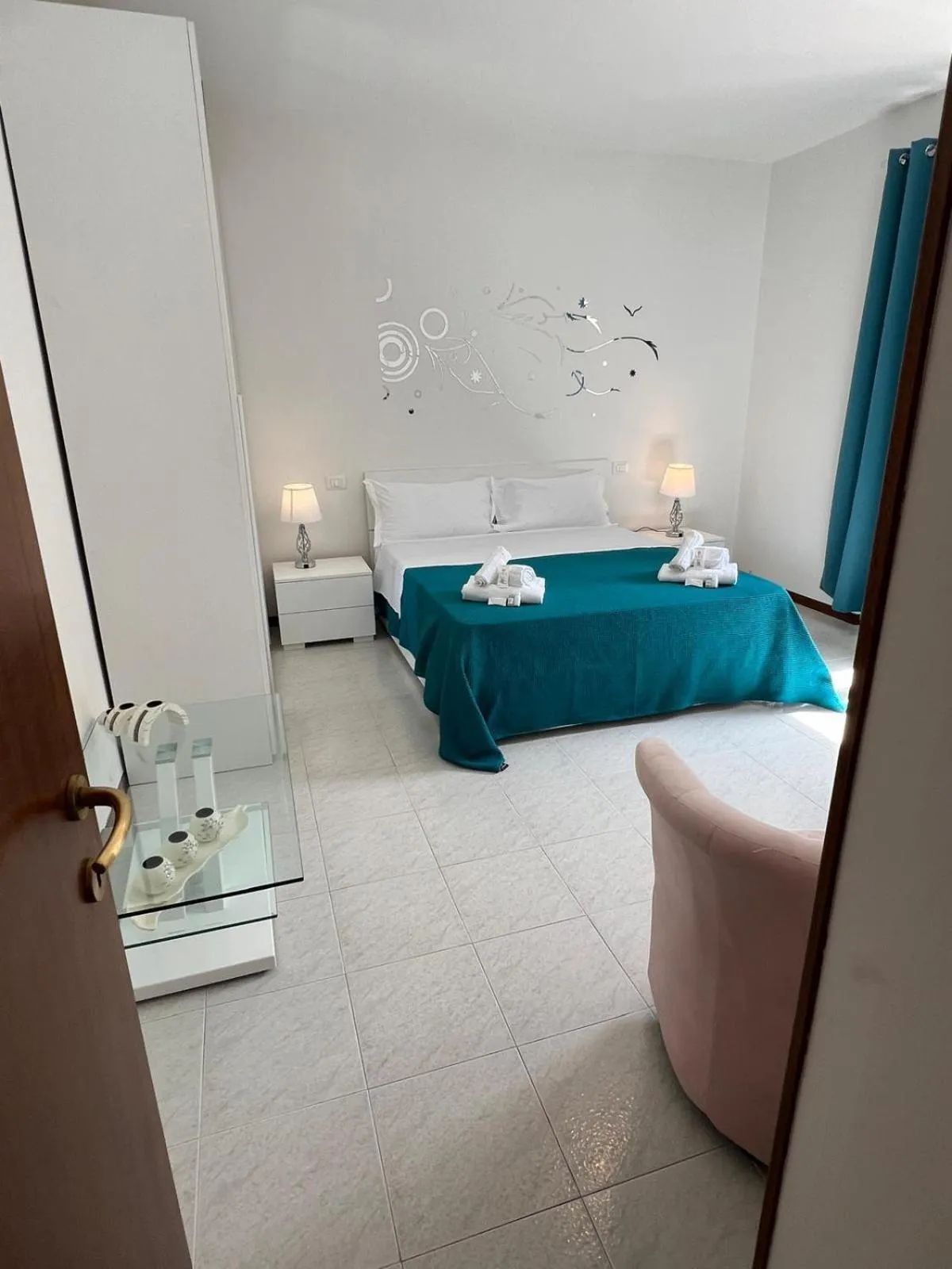 Bedroom, Bed in Mario&Elena House