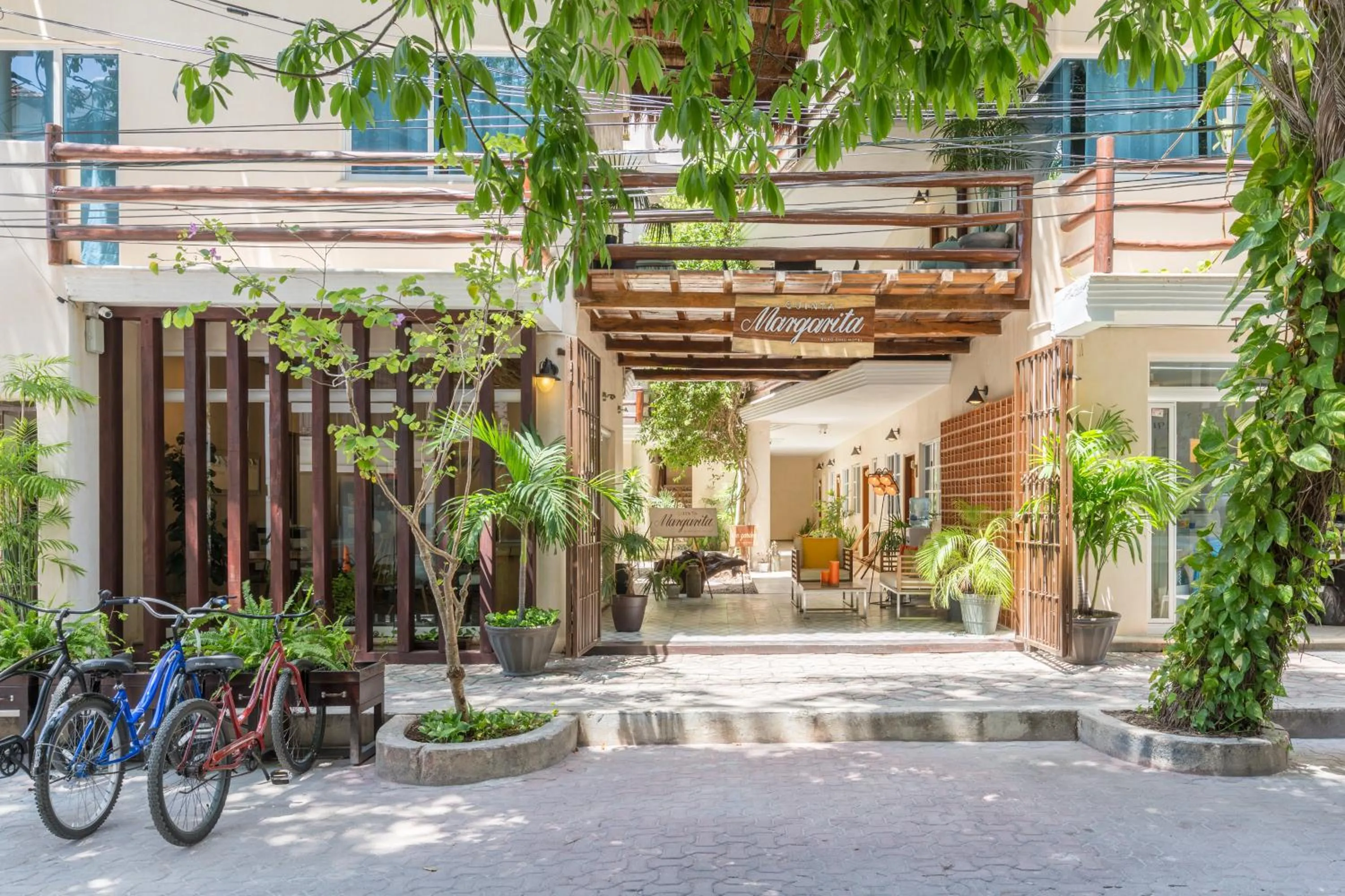 Property building in Quinta Margarita - Boho Chic Hotel