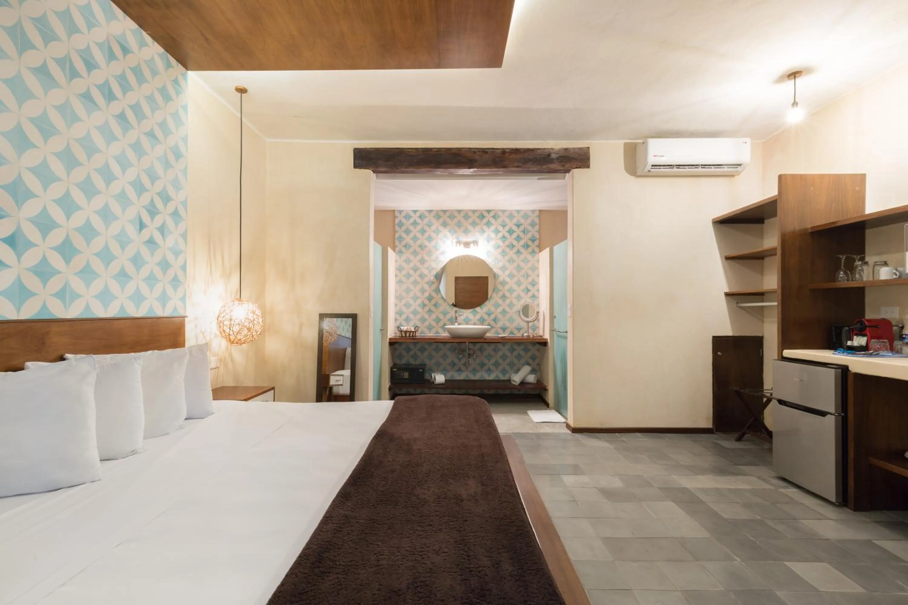 Photo of the whole room, Bed in Quinta Margarita - Boho Chic Hotel