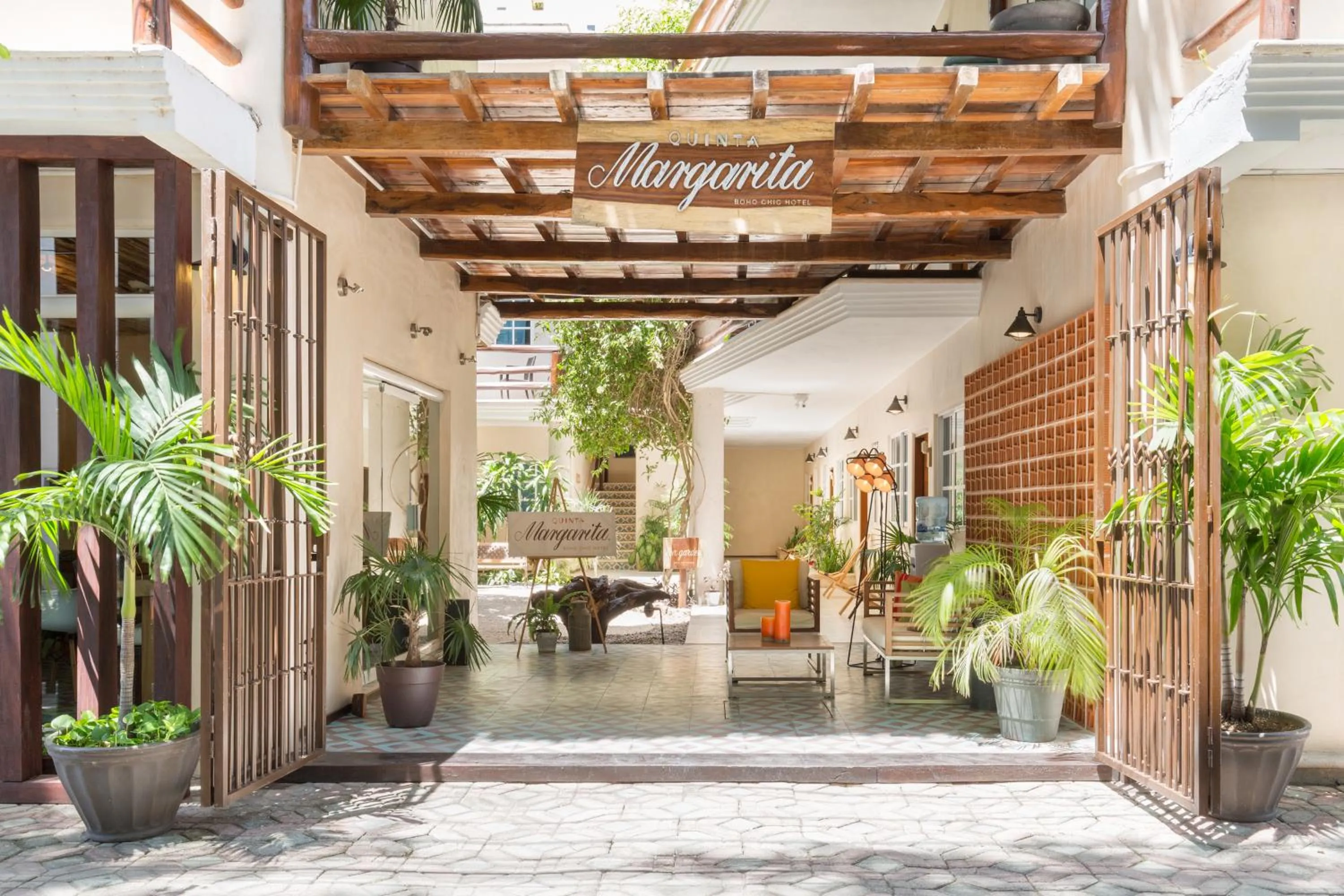 Property building in Quinta Margarita - Boho Chic Hotel