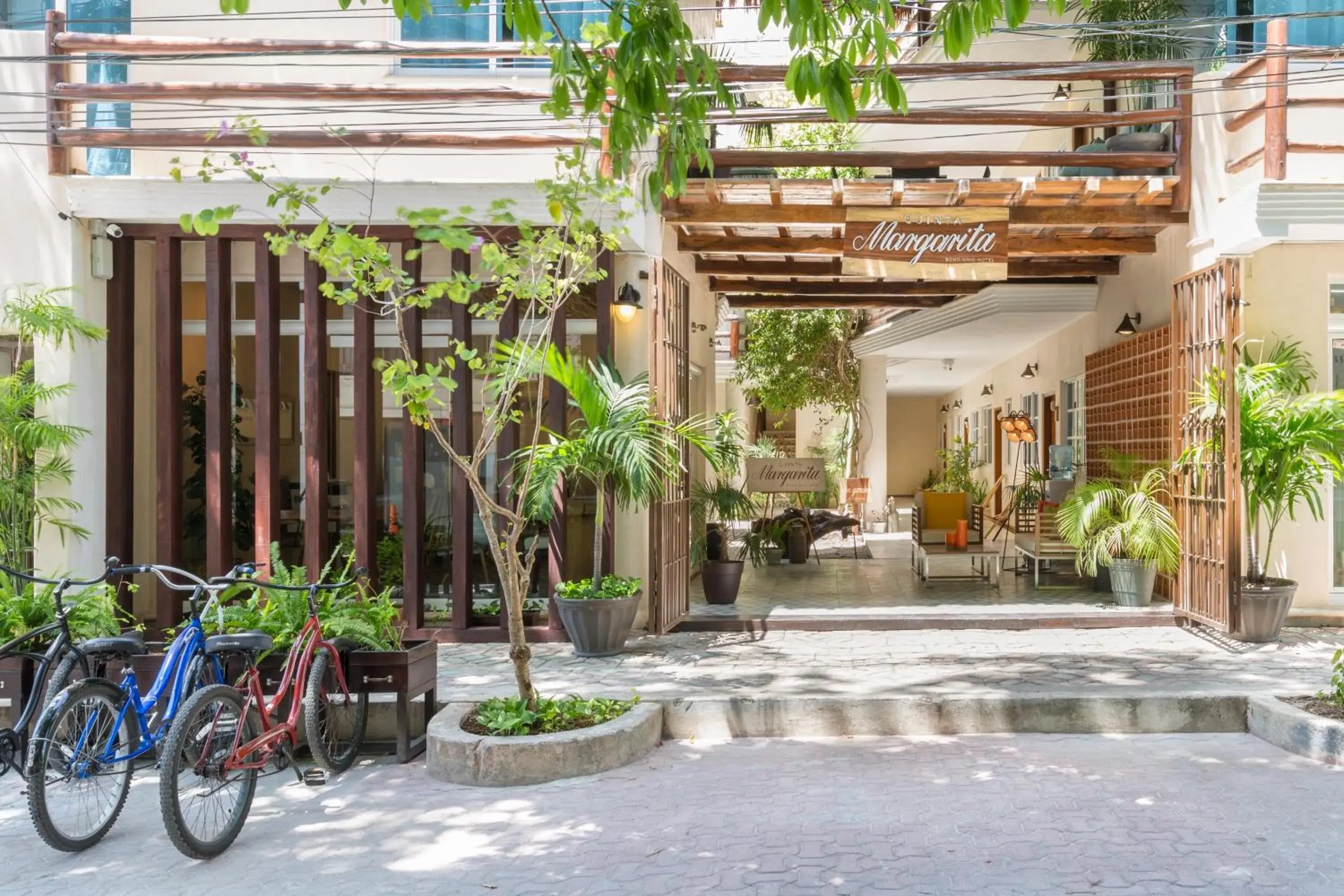 Property building in Quinta Margarita - Boho Chic Hotel Property building in Quinta Margarita - Boho Chic Hotel