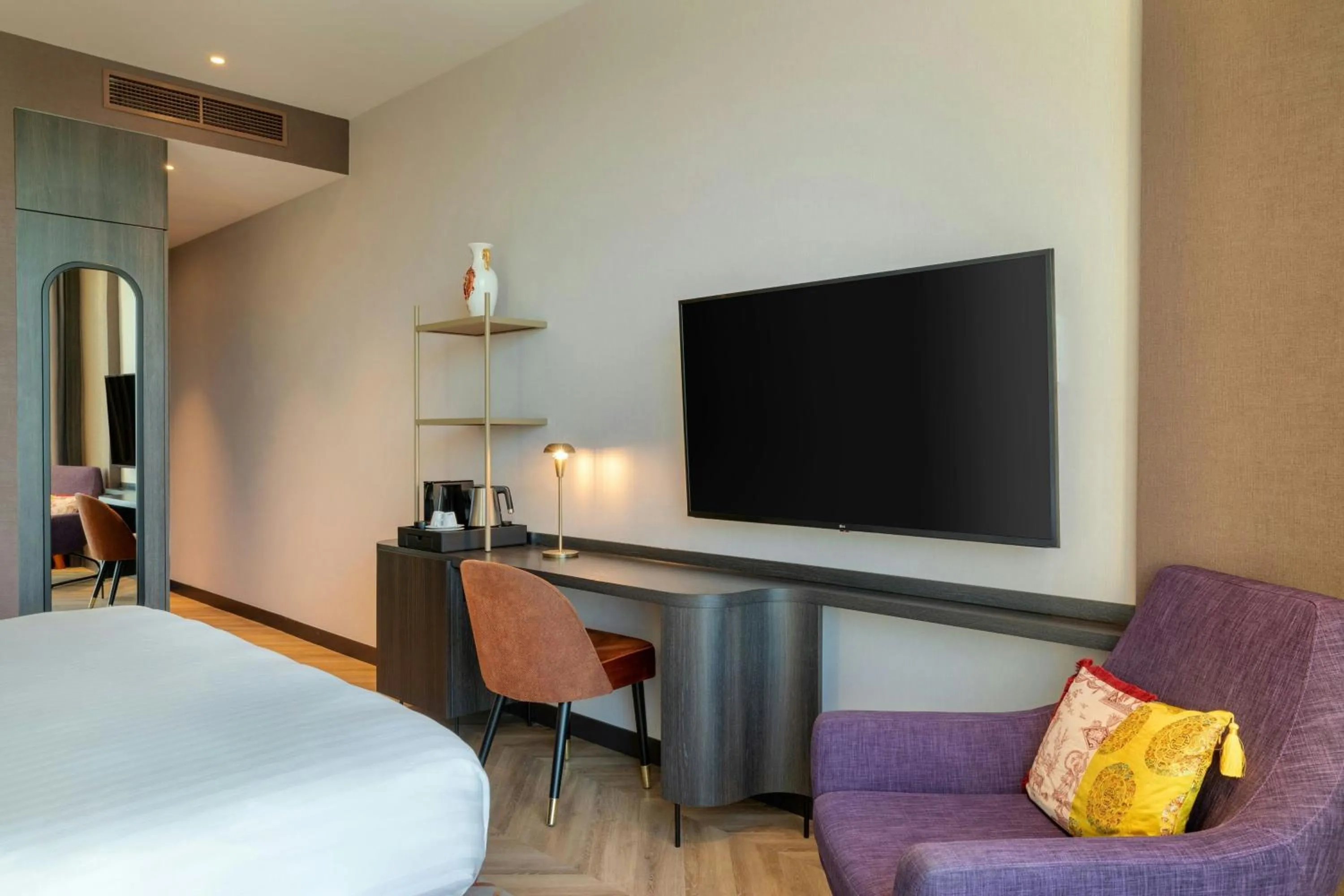 Photo of the whole room, Bed in Corendon Amsterdam New-West, a Tribute Portfolio Hotel