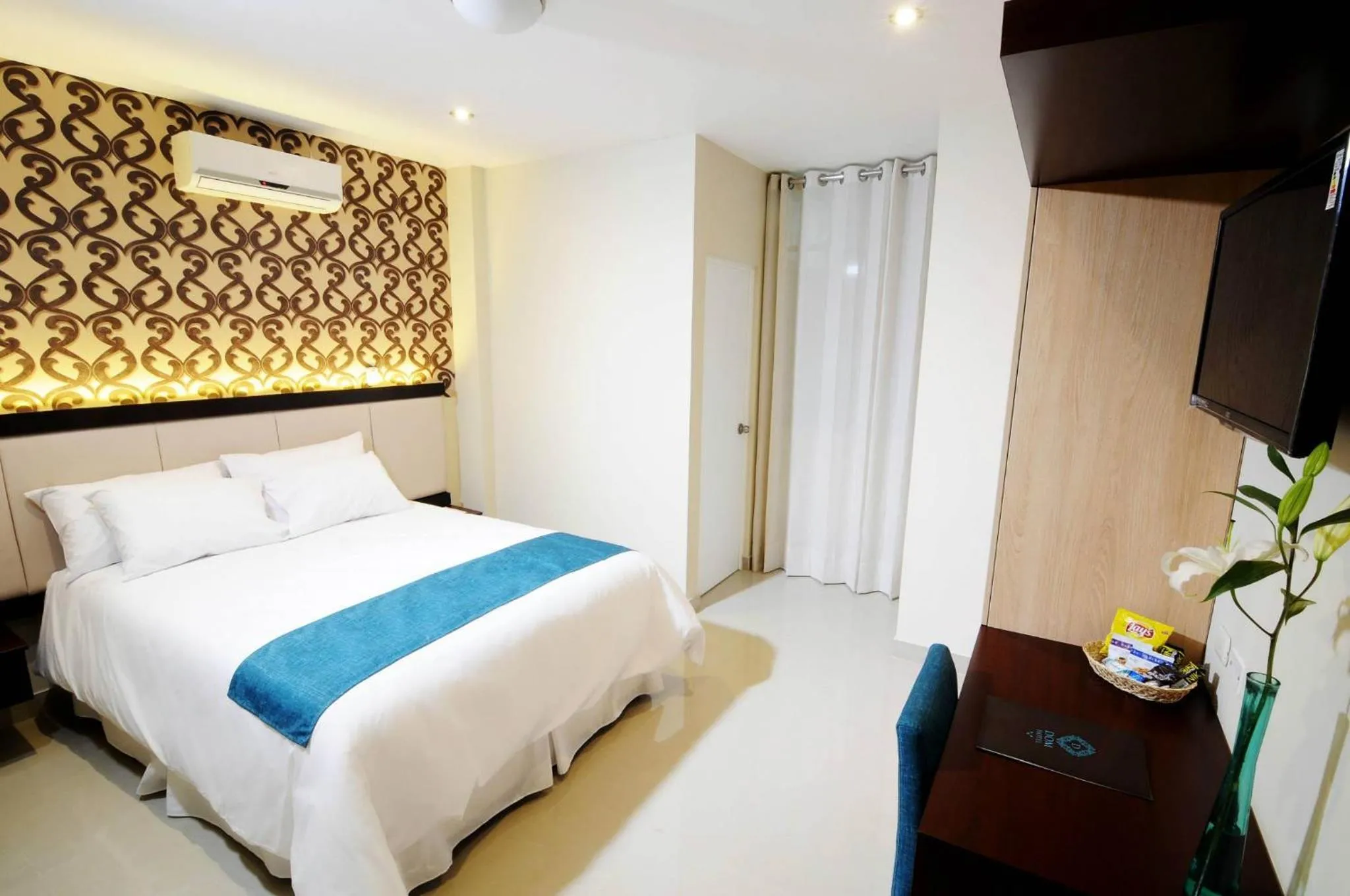 Bed in Dom Hotel
