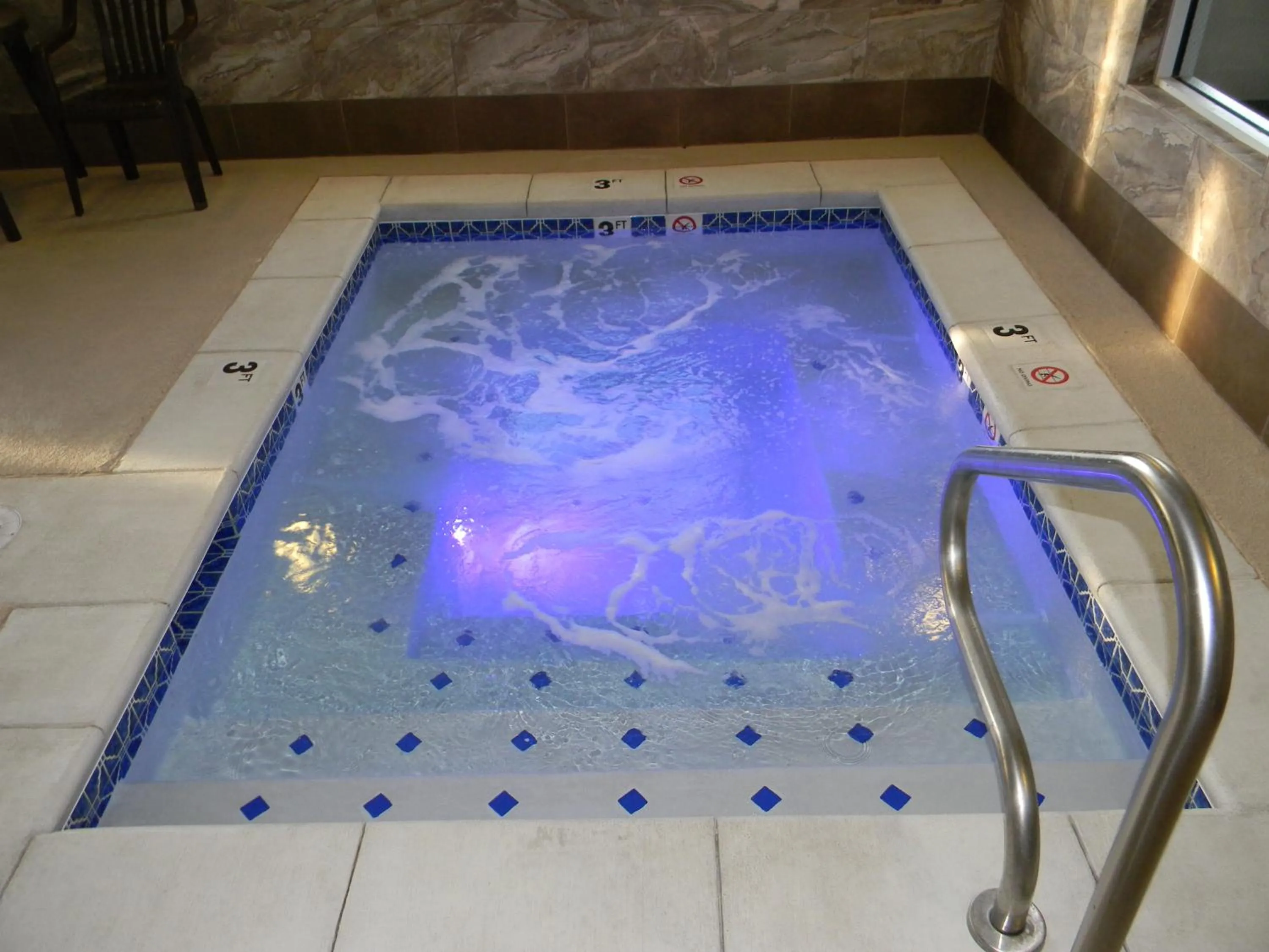 Swimming pool in FairBridge Inn Express Dillon