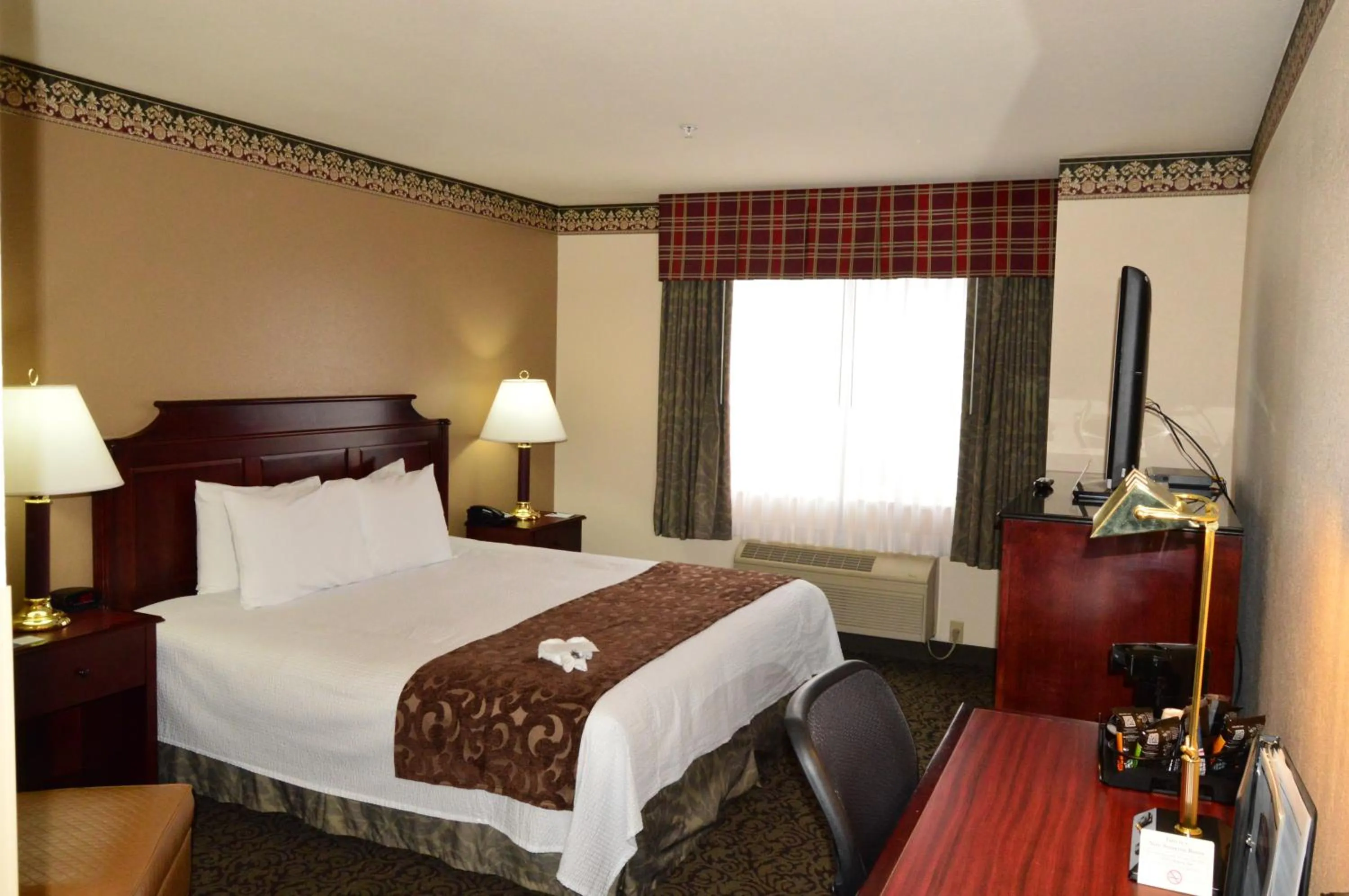 Photo of the whole room, Bed in FairBridge Inn Express Dillon