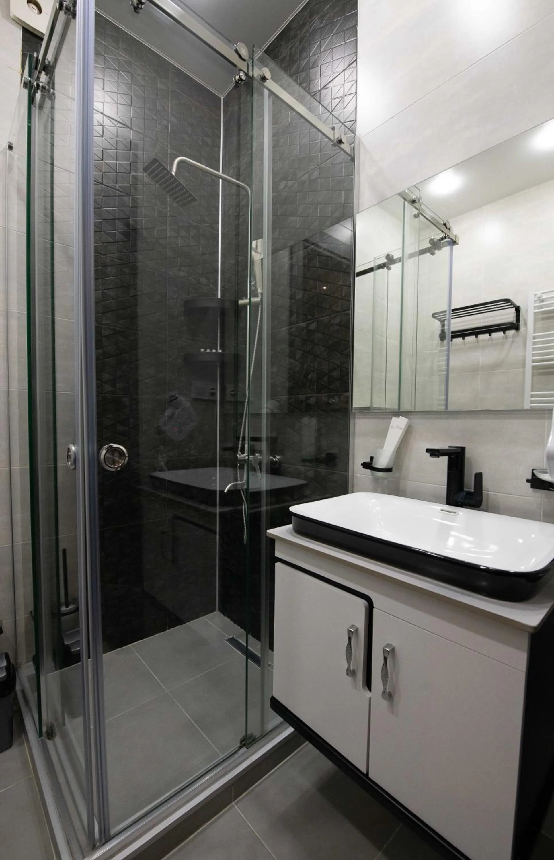Bathroom in Gori Palace - Modern Apartments in City Centre