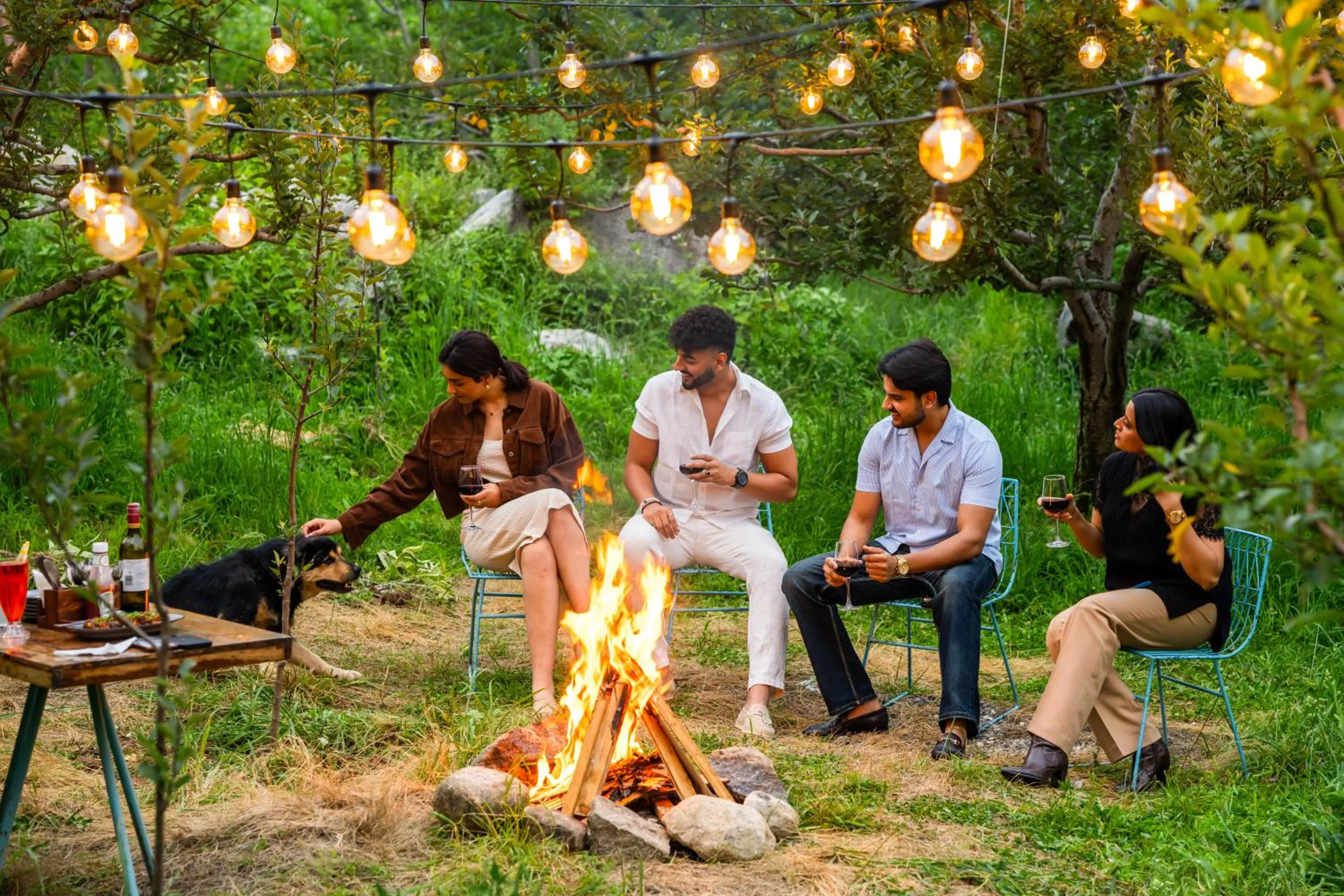 People in Olgah Manali