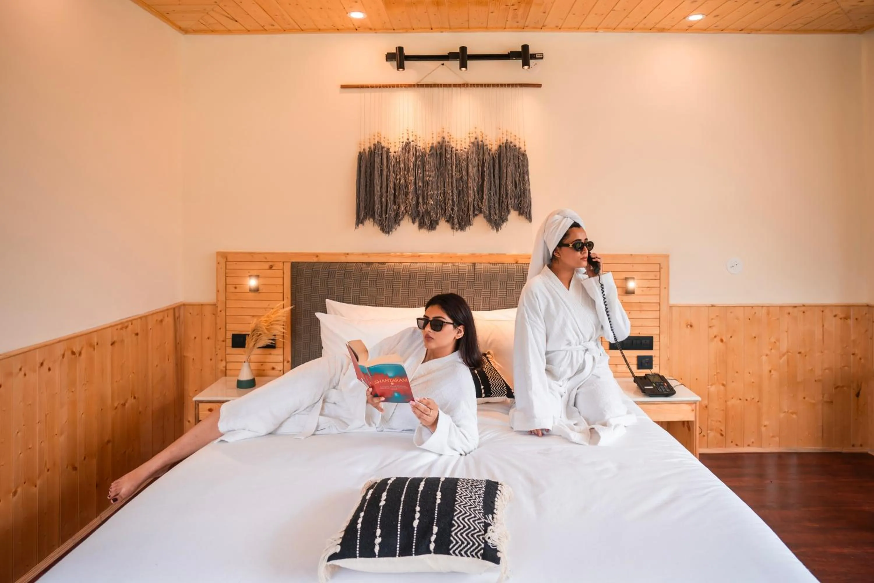 Bedroom, Bed in Olgah Manali