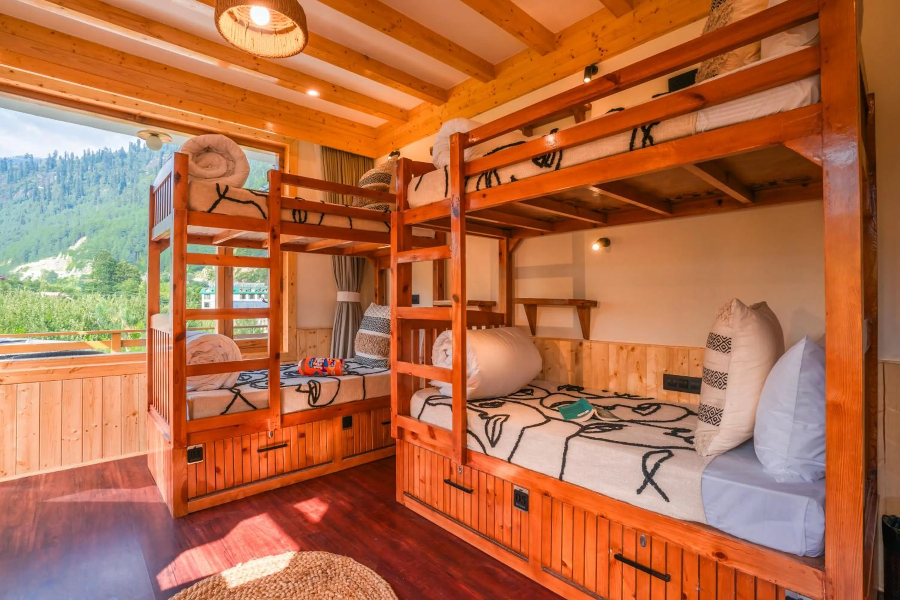 bunk bed, Bed in Olgah Manali