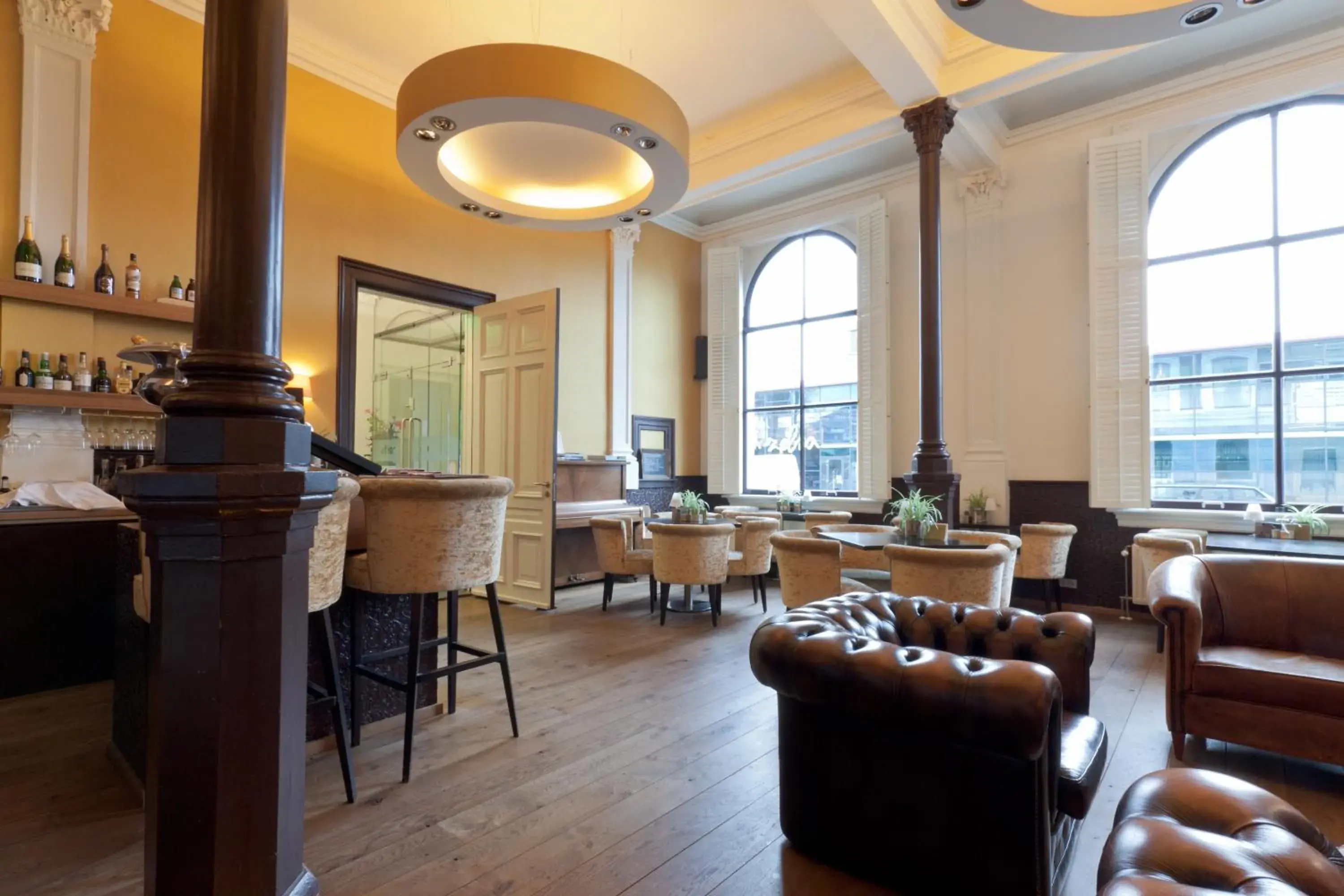 Lounge or bar in Suitehotel Pincoffs Lounge or bar in Suitehotel Pincoffs