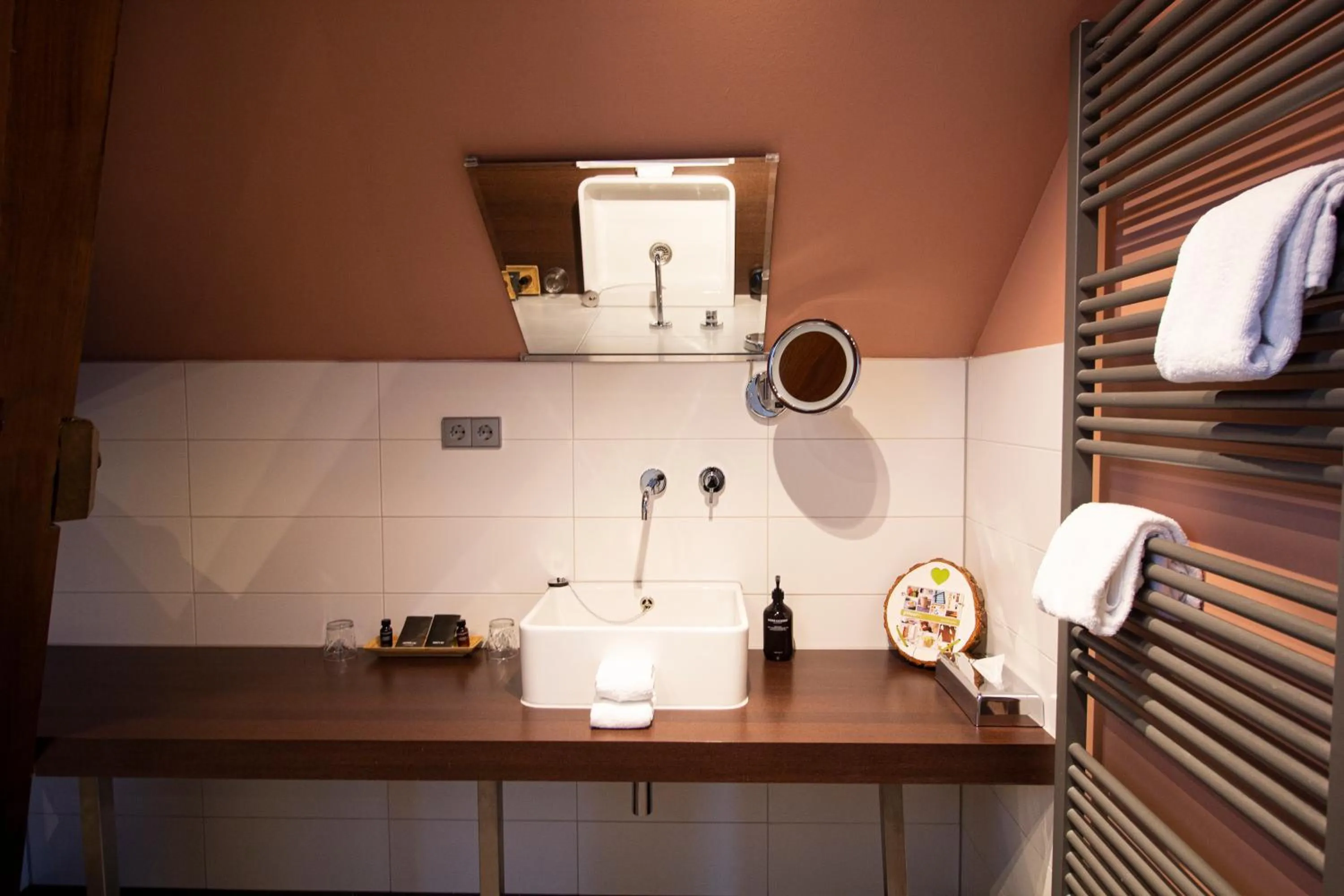 Bathroom in Suitehotel Pincoffs