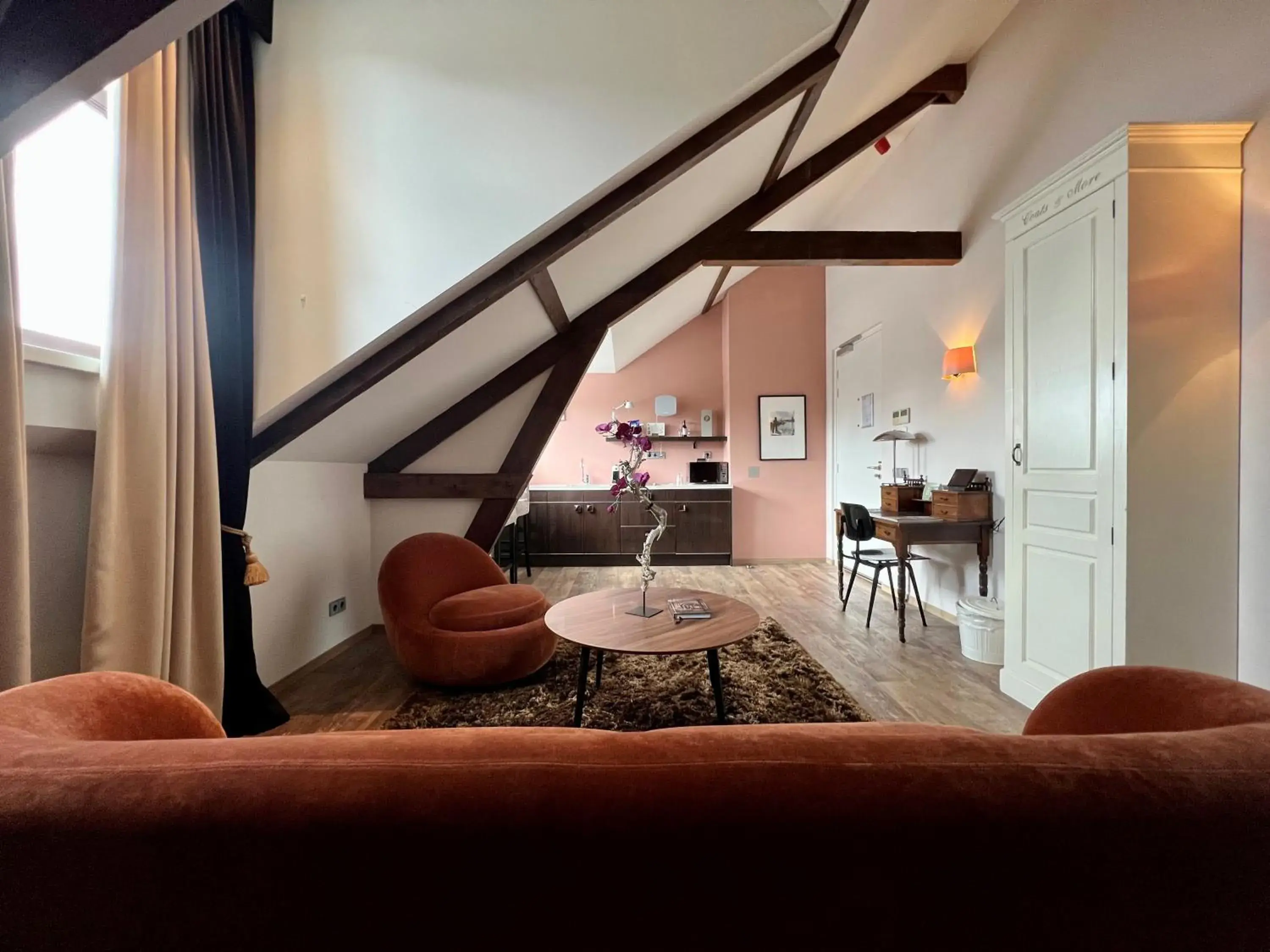 Junior Suite in Suitehotel Pincoffs Junior Suite in Suitehotel Pincoffs