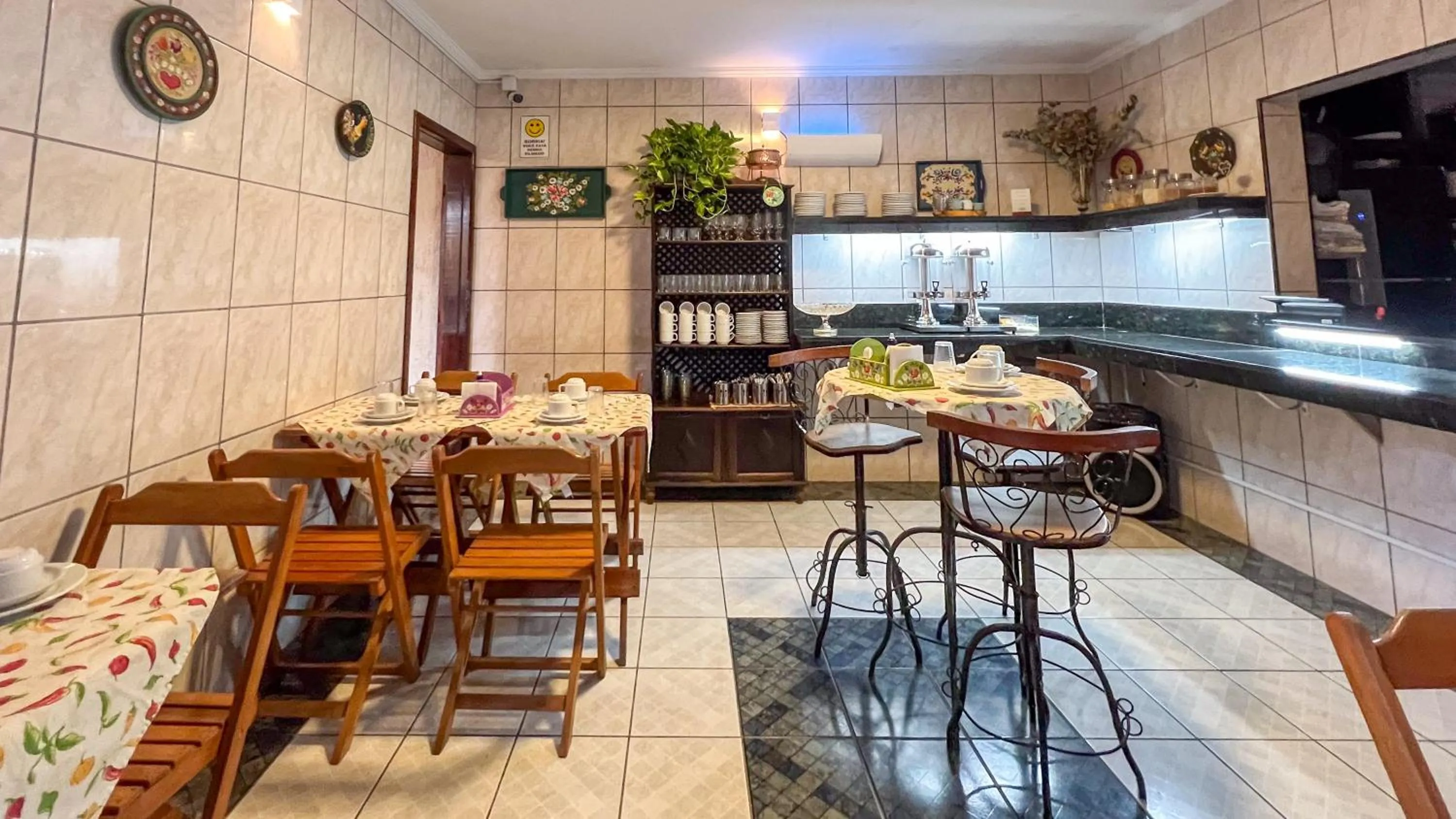 Breakfast in Pousada Amanhecer do Itaguá