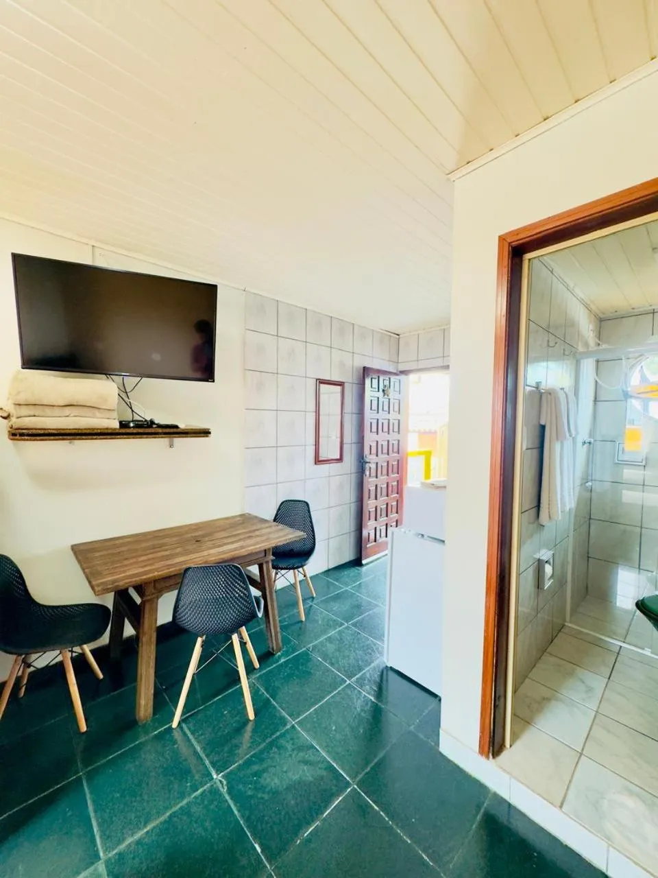 TV and multimedia in Pousada Amanhecer do Itaguá