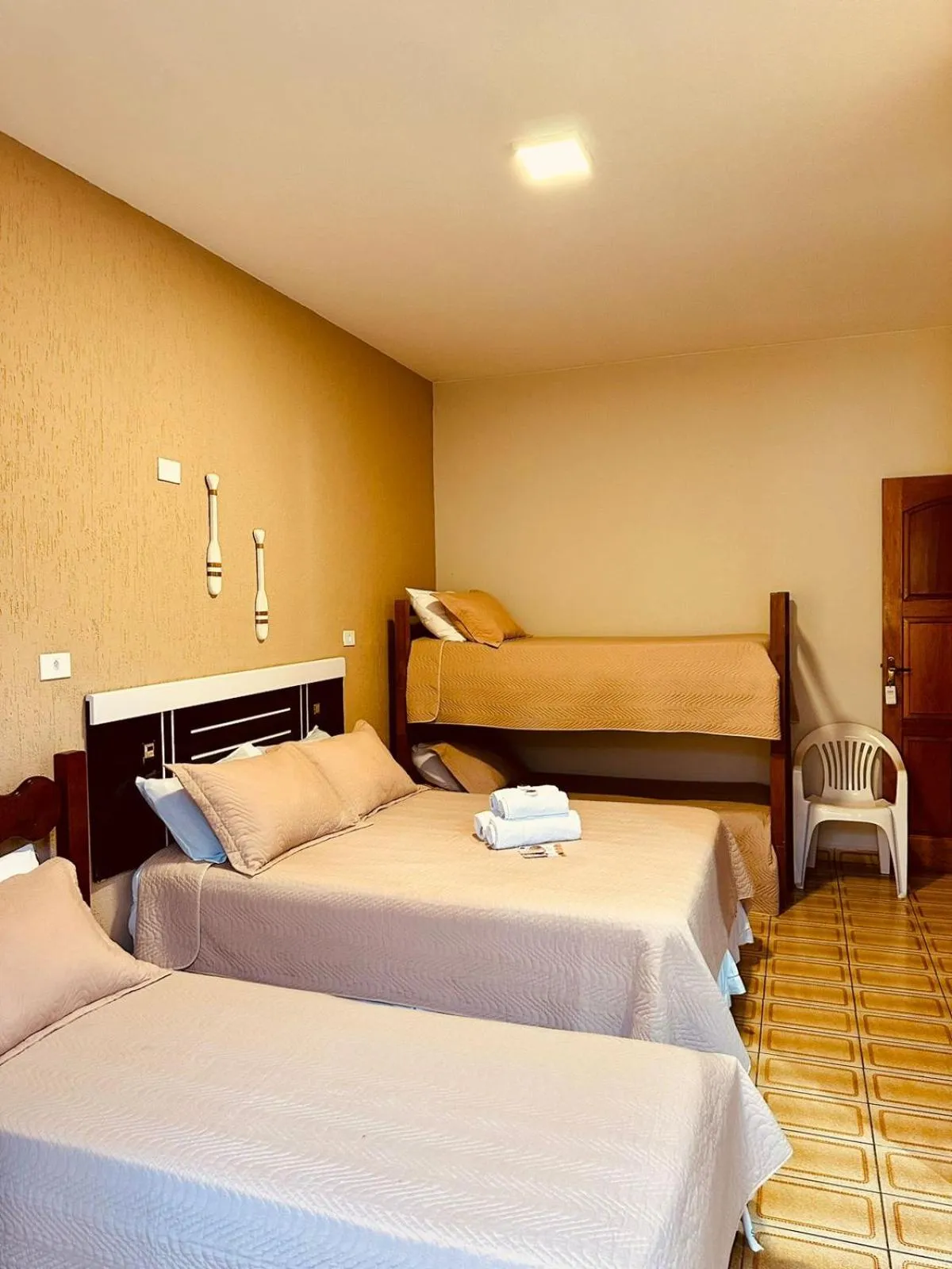 Photo of the whole room in Pousada Amanhecer do Itaguá