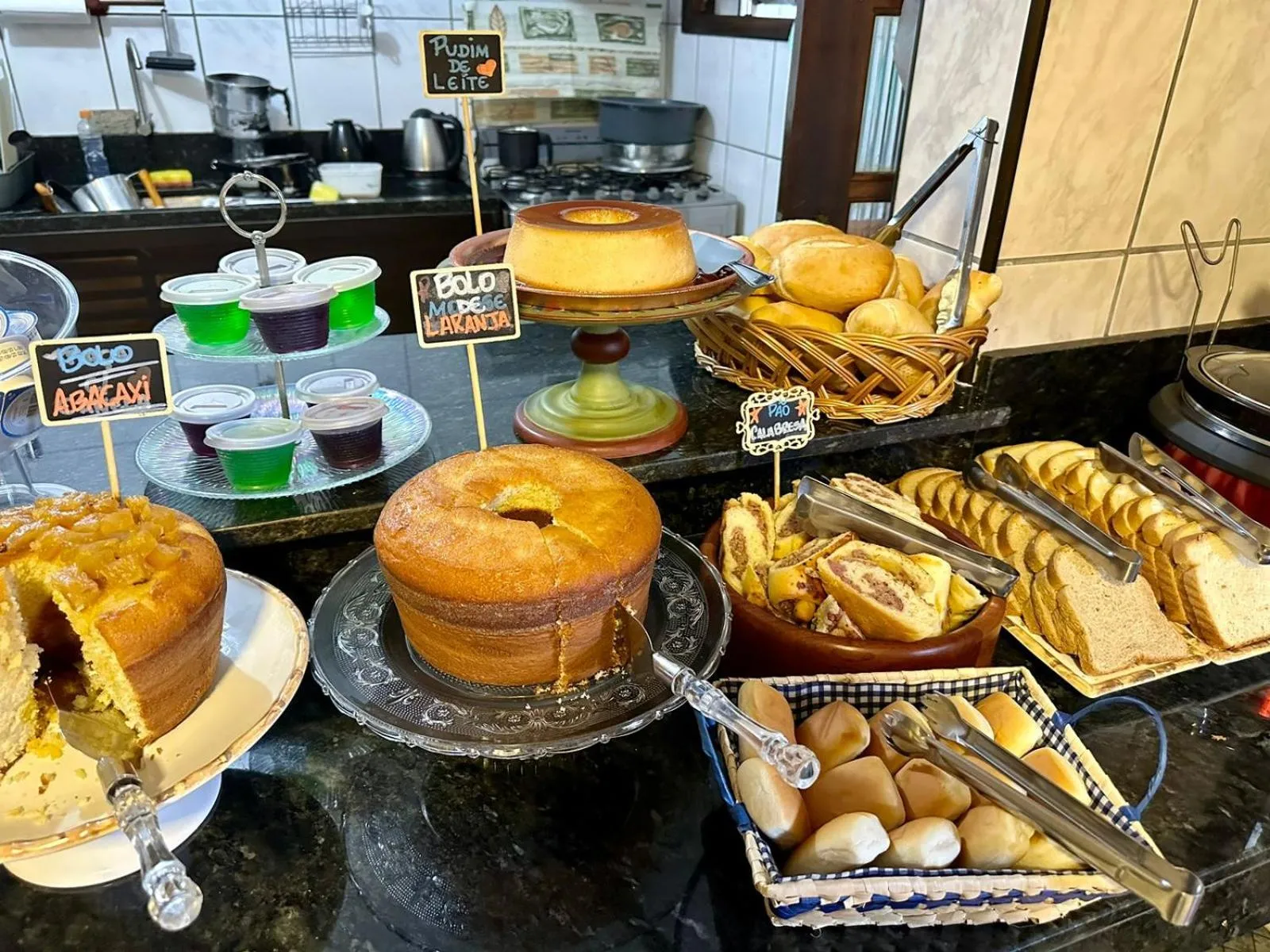 Breakfast in Pousada Amanhecer do Itaguá