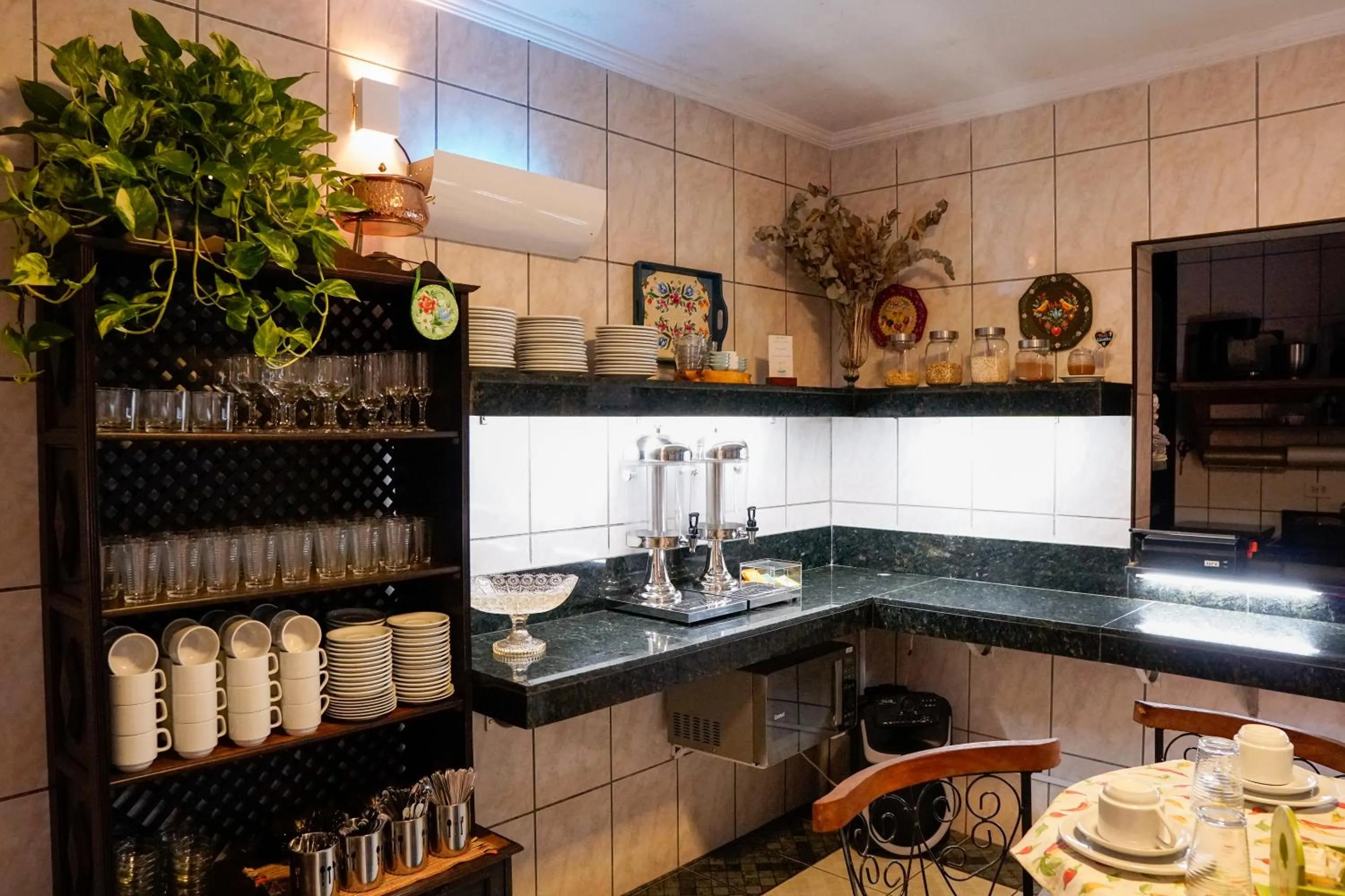 Breakfast in Pousada Amanhecer do Itaguá