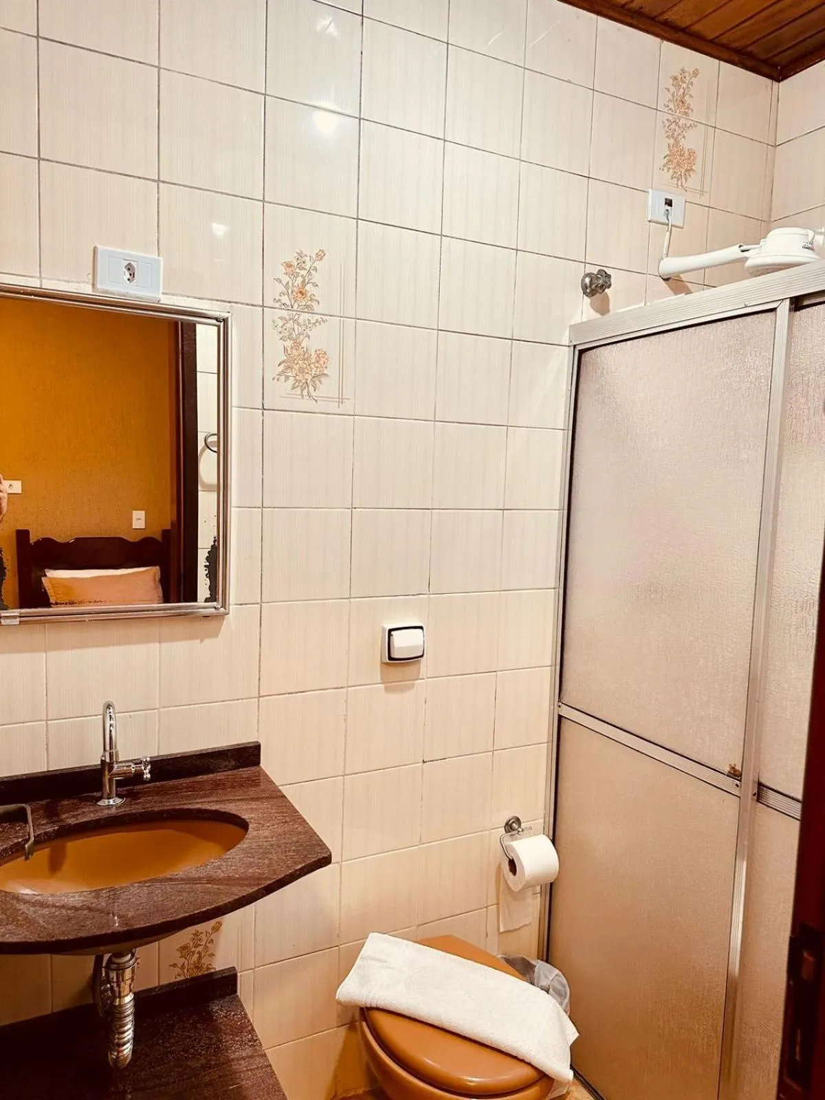 Shower in Pousada Amanhecer do Itaguá