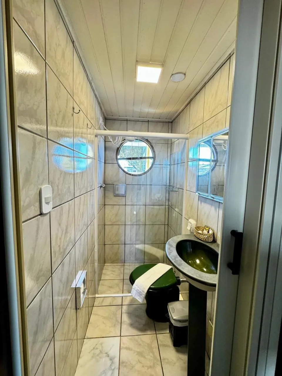 Shower in Pousada Amanhecer do Itaguá