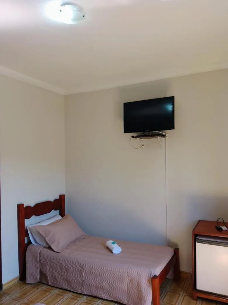 TV and multimedia in Pousada Amanhecer do Itaguá