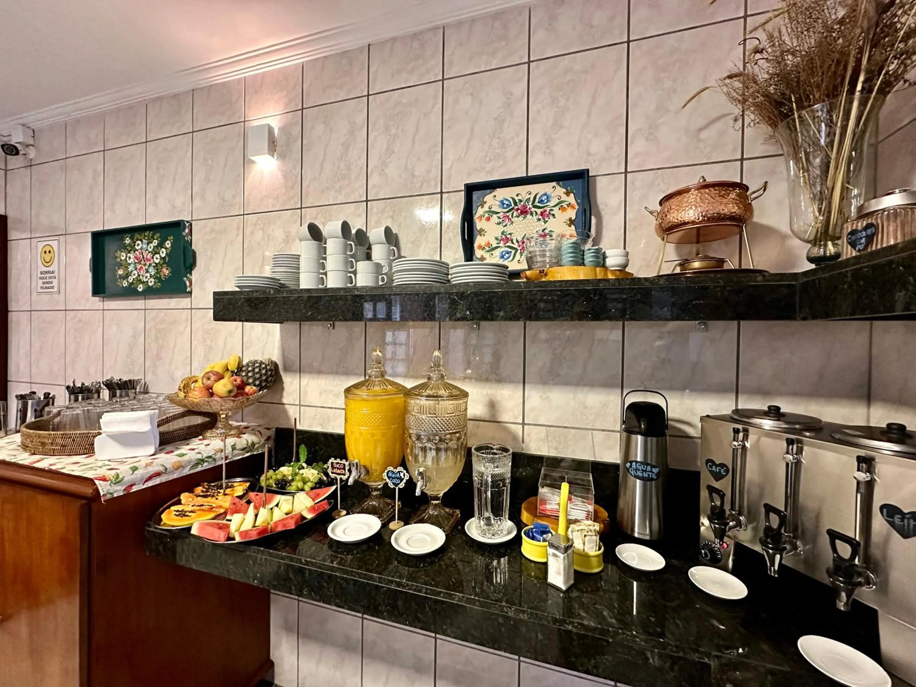 Breakfast in Pousada Amanhecer do Itaguá