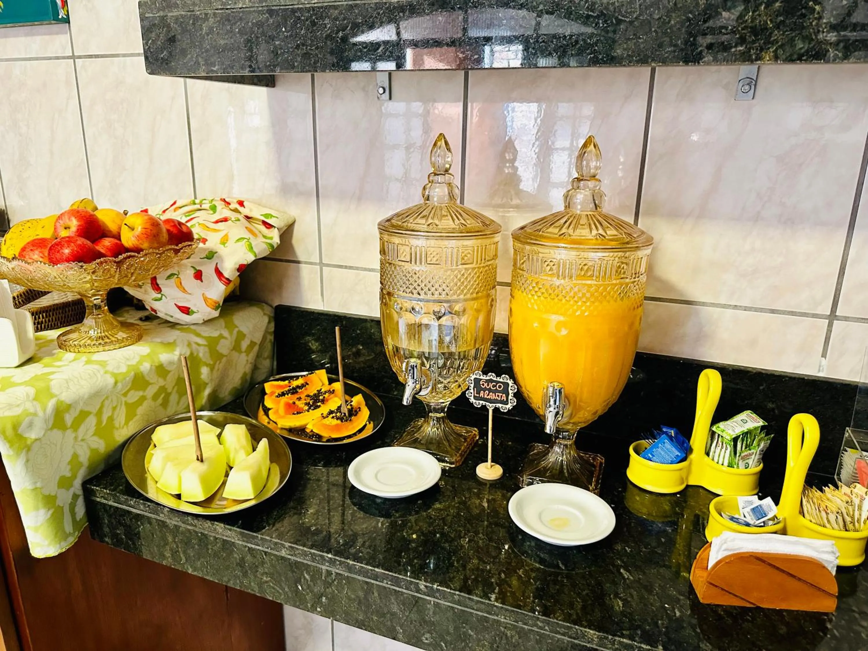 Breakfast in Pousada Amanhecer do Itaguá