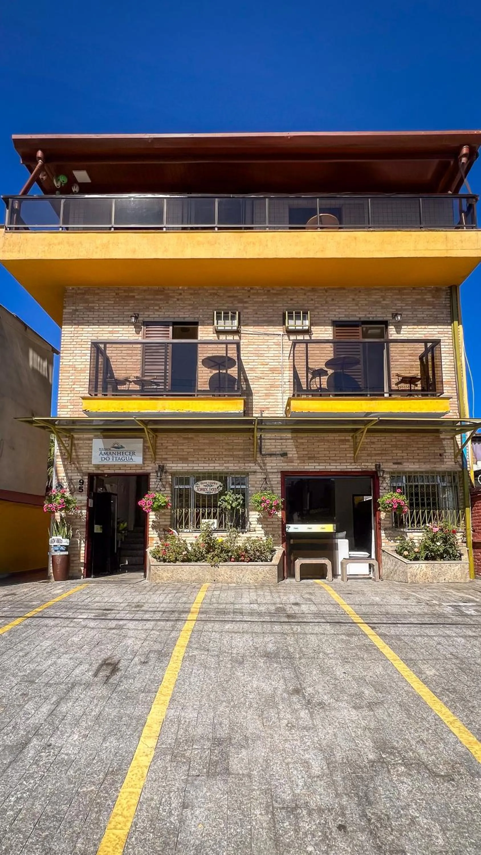 Property building in Pousada Amanhecer do Itaguá