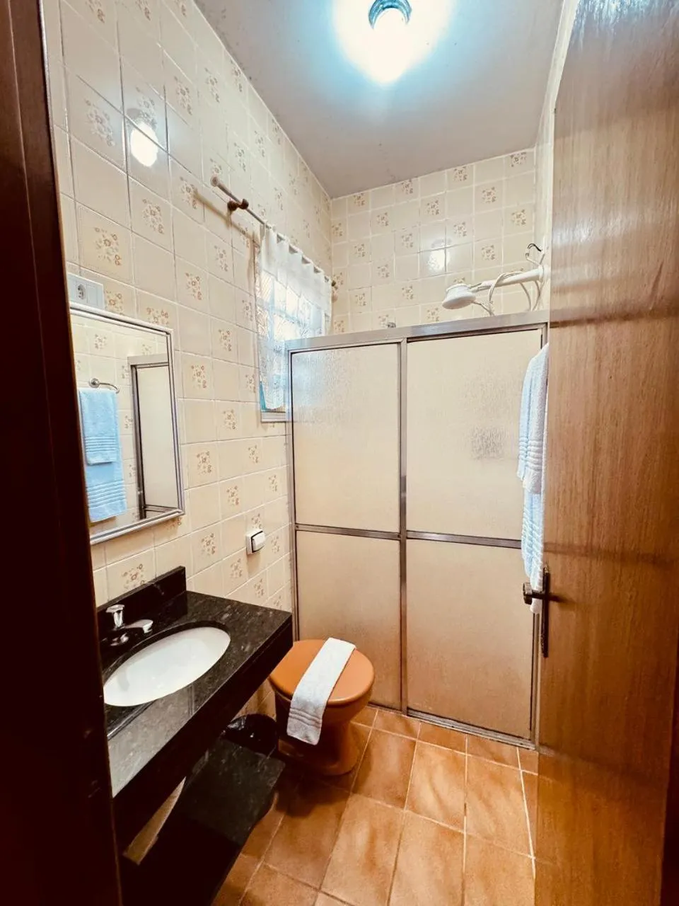 Shower in Pousada Amanhecer do Itaguá