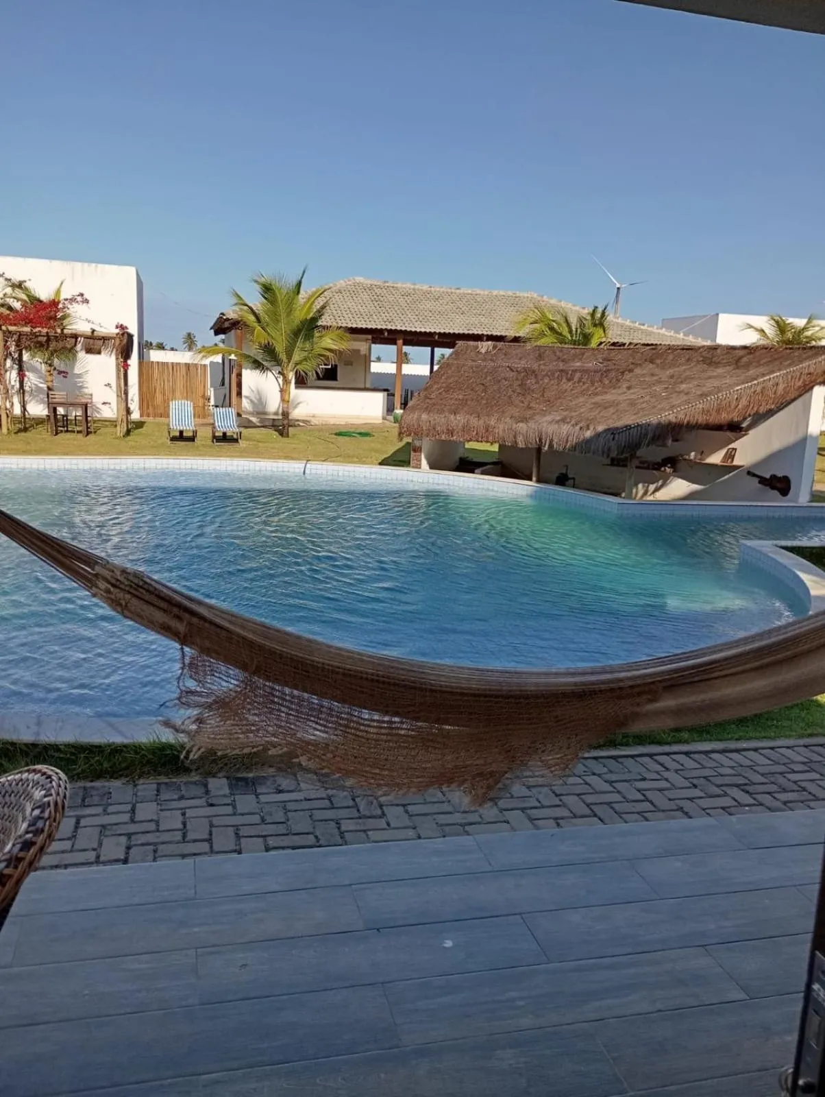 Pool view in pousada sol e violao smg