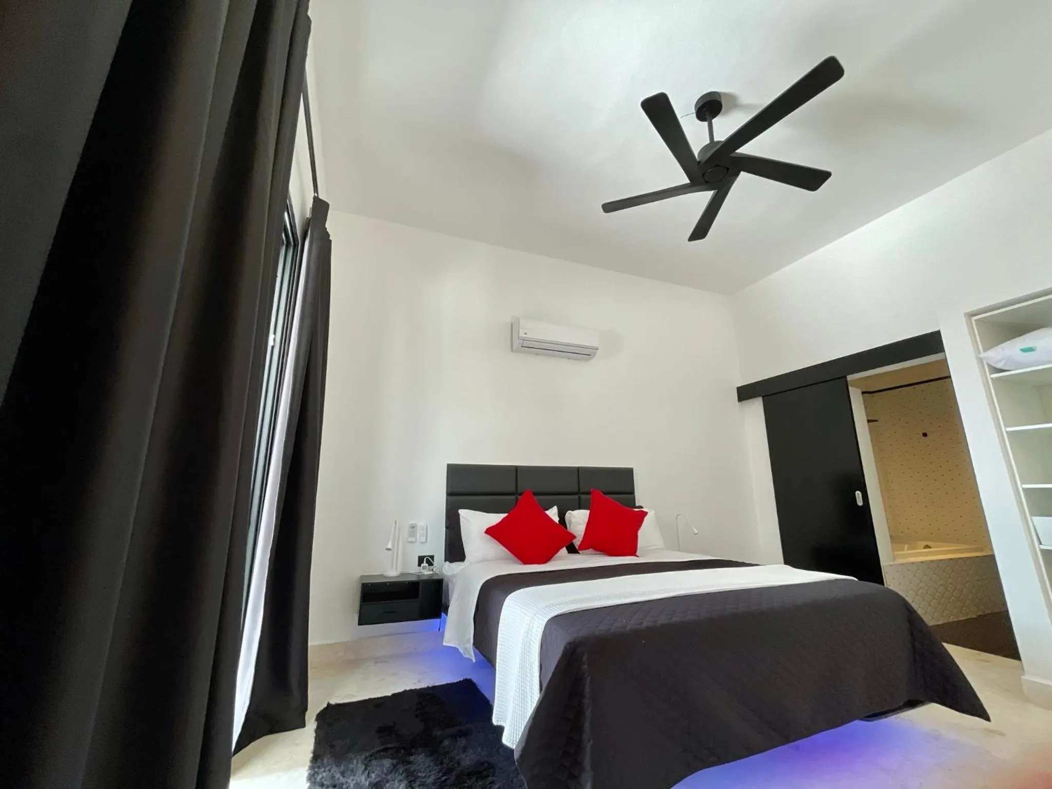 Bed in Casa Black and White Frente al Mar