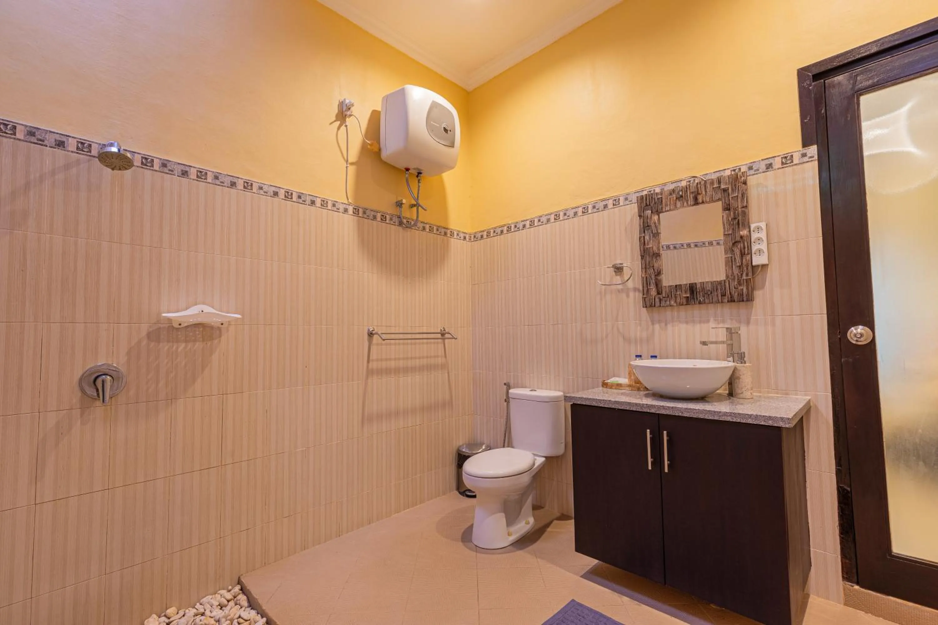 Shower in Campuhan Guesthouse