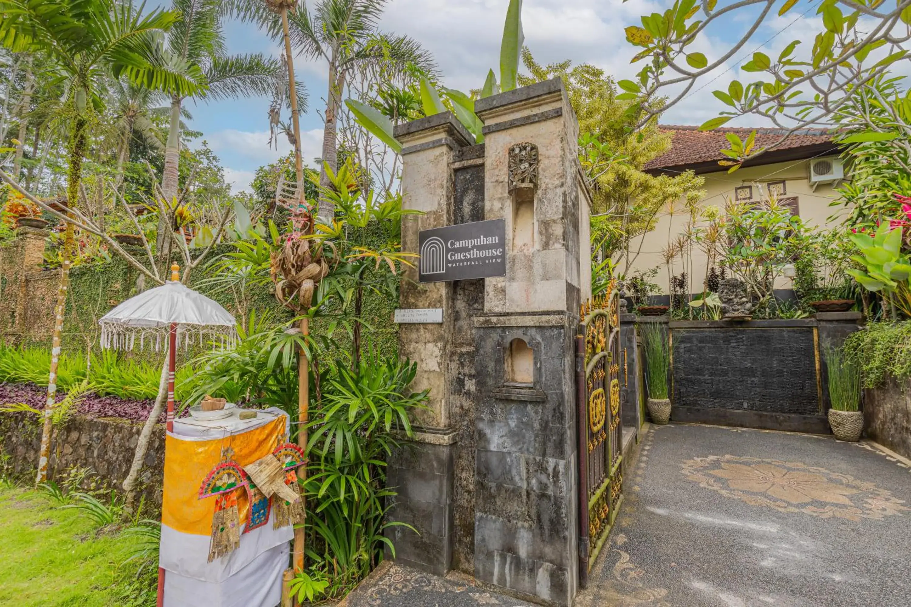 Property building in Campuhan Guesthouse Property building in Campuhan Guesthouse