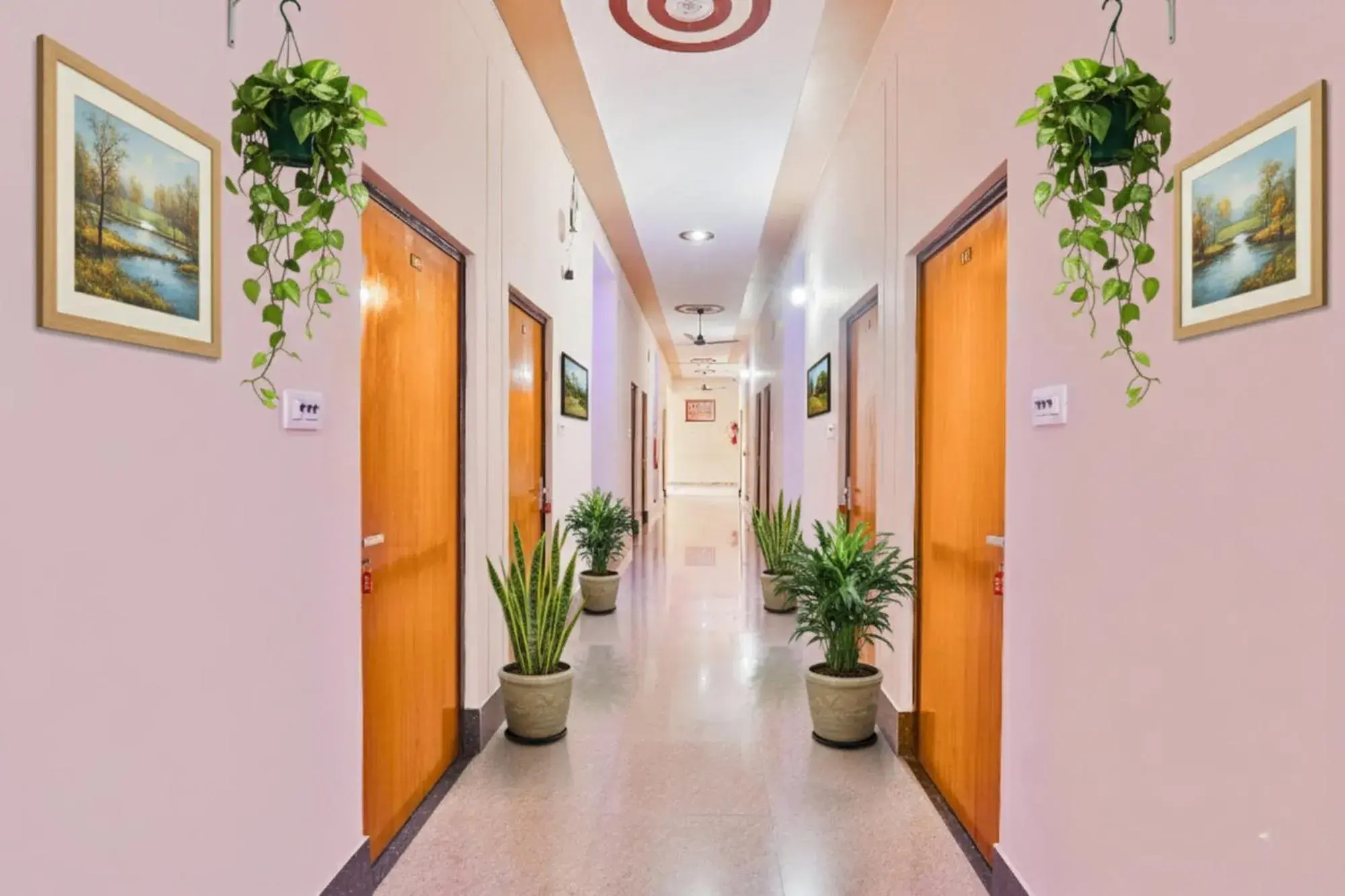 Lobby or reception in FabHotel Shree Venkatesh Nileyam Lobby or reception in FabHotel Shree Venkatesh Nileyam