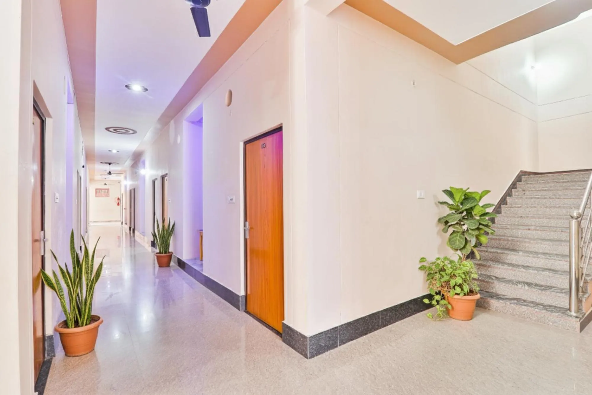 Lobby or reception in FabHotel Shree Venkatesh Nileyam