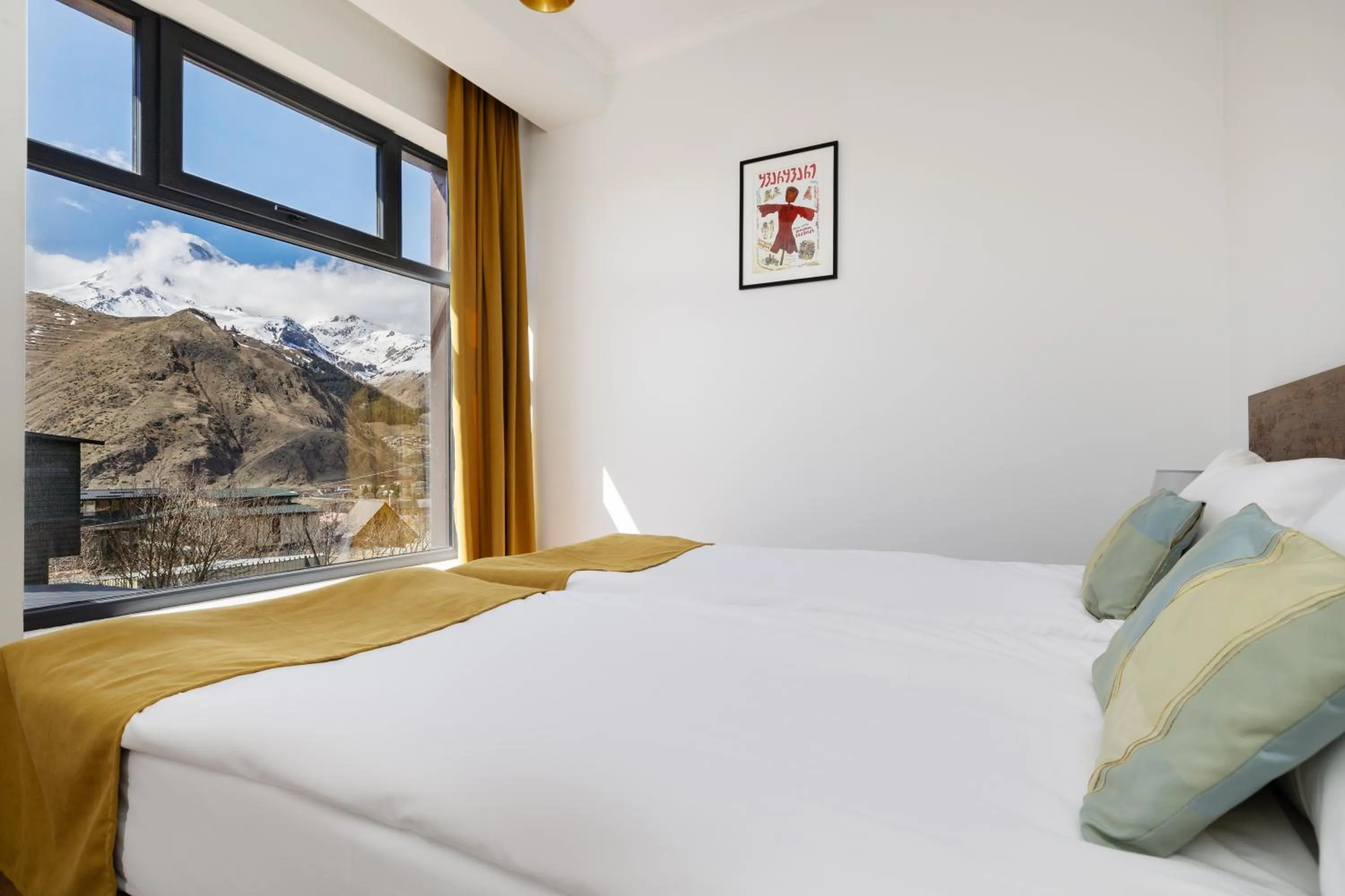 Bedroom, Bed in Melodia KAZBEGI