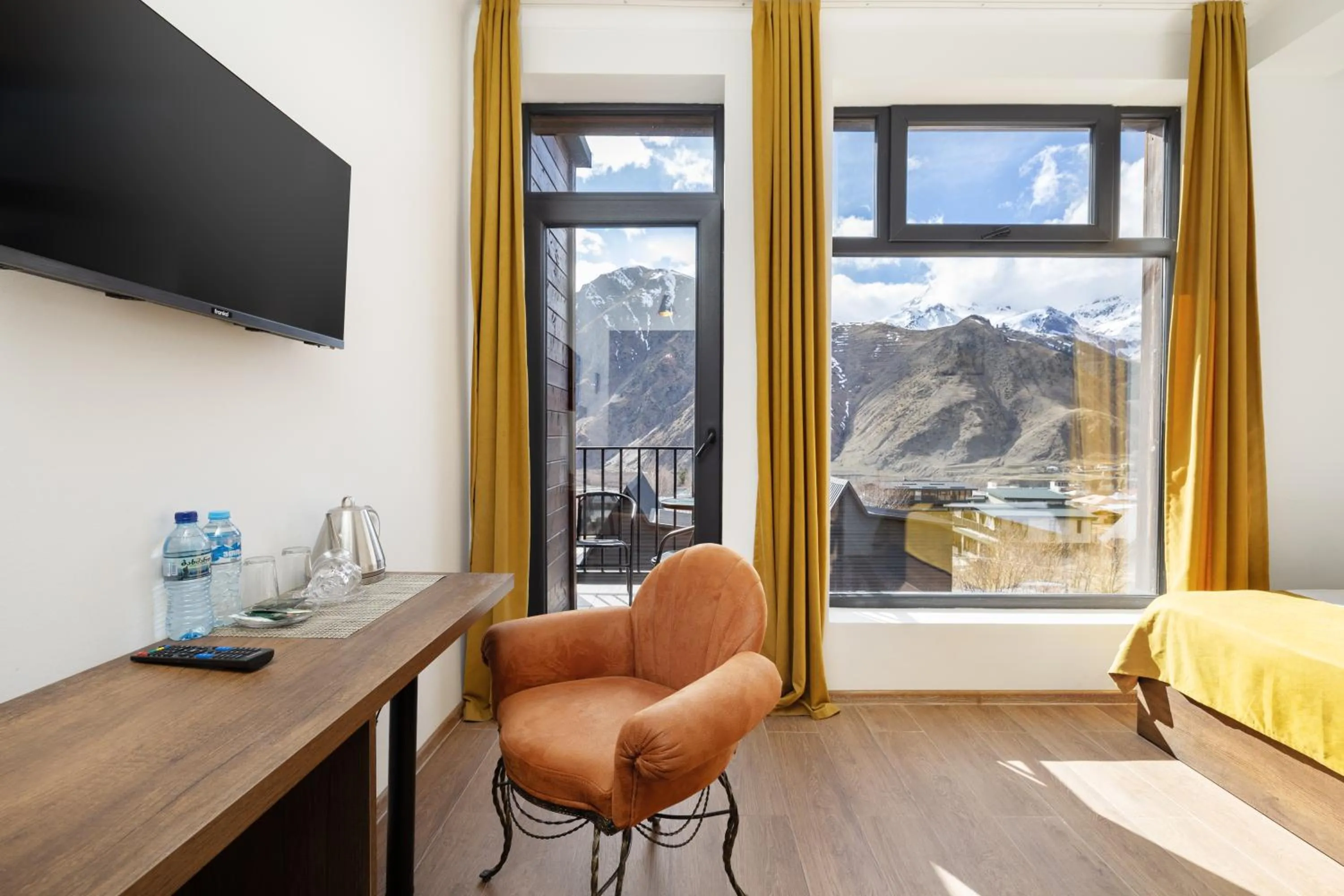 Mountain view in Melodia KAZBEGI
