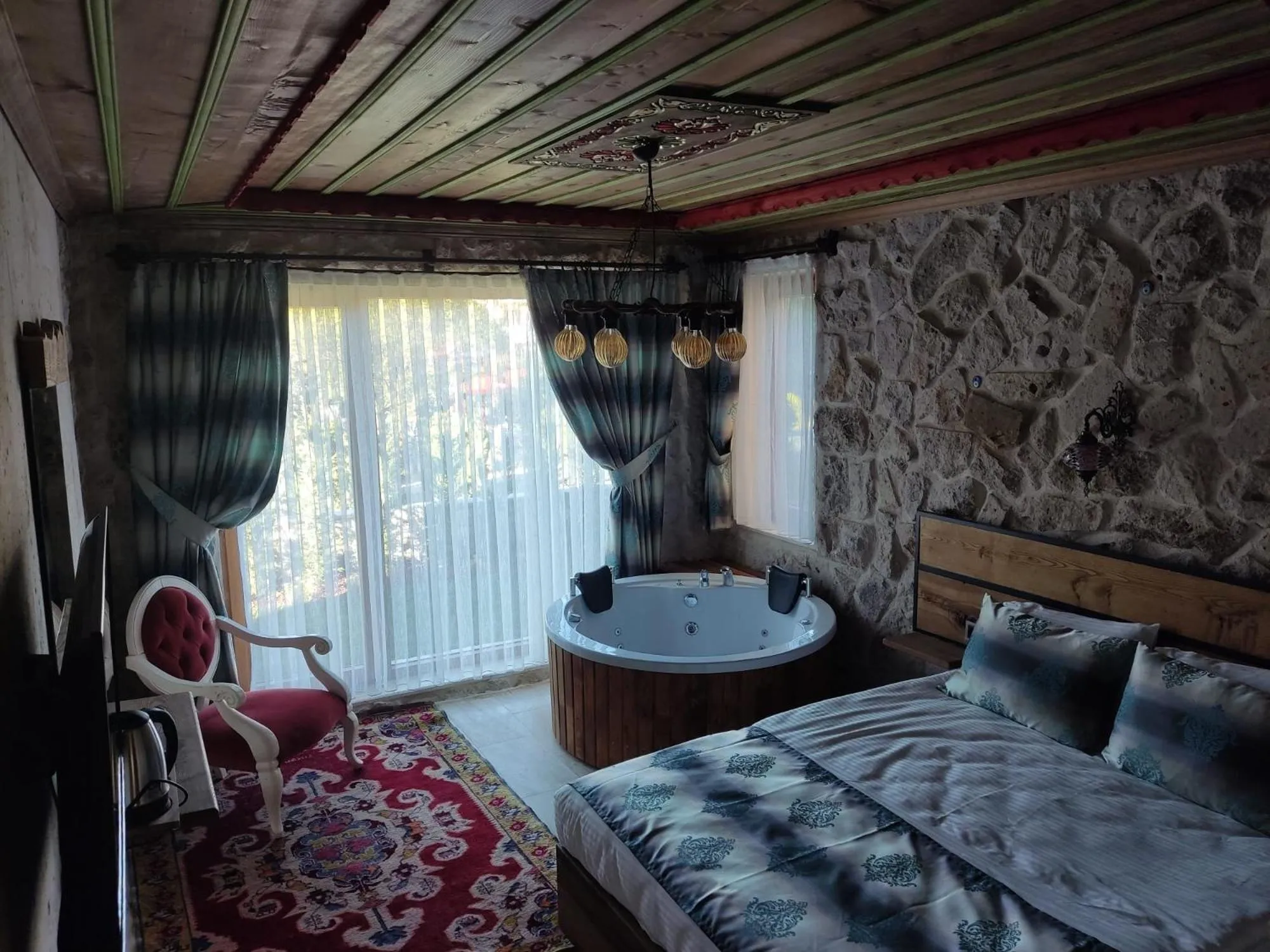 Bed in Fiesta Stone House