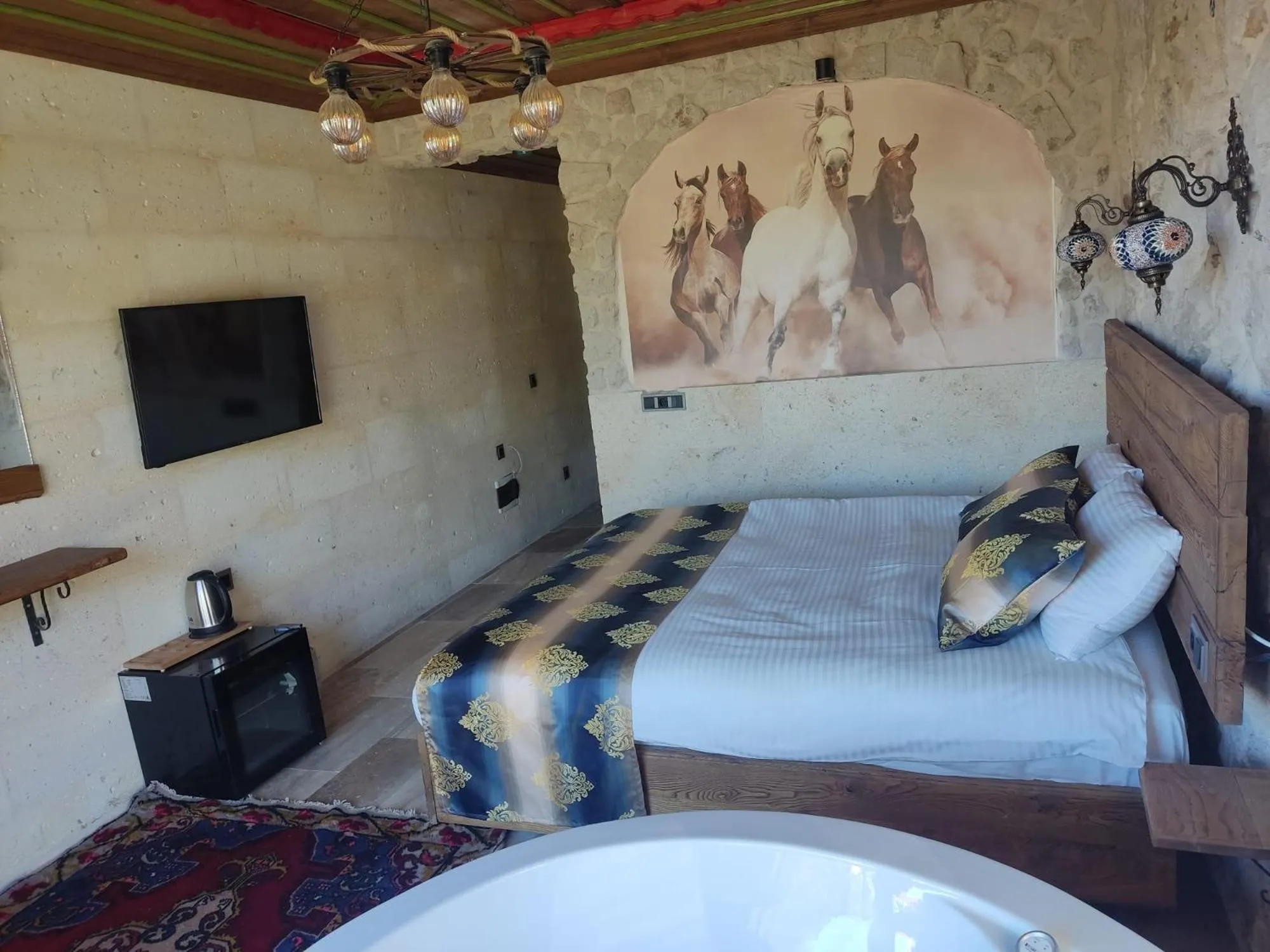 Bed in Fiesta Stone House