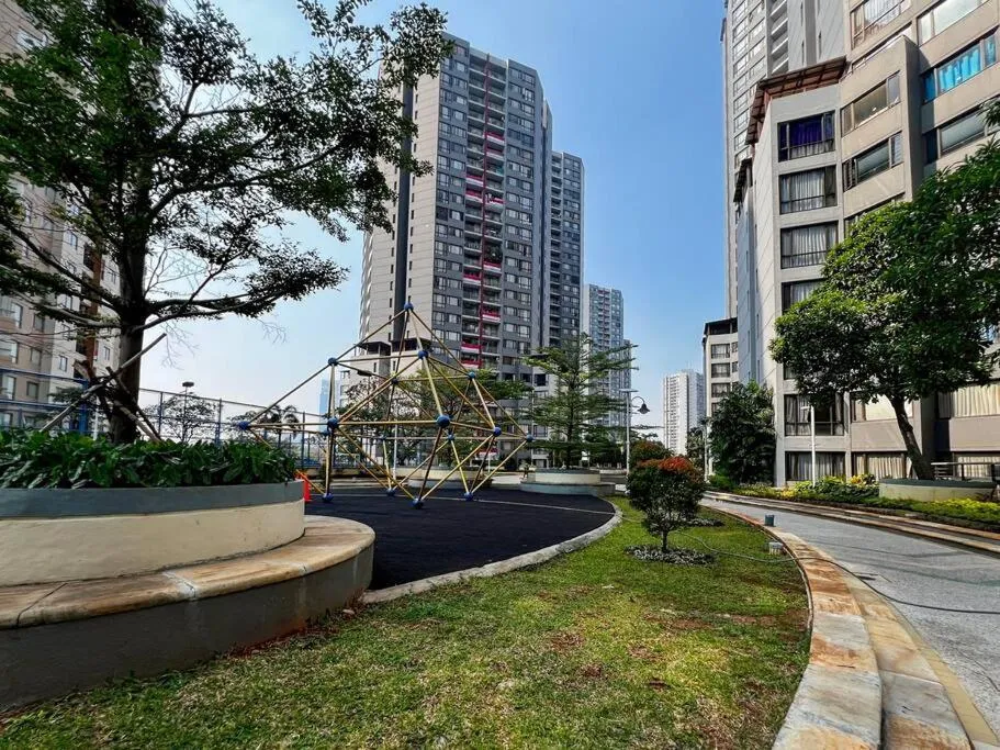 Large and Strategic Apt 3BR with WiFi & Pool