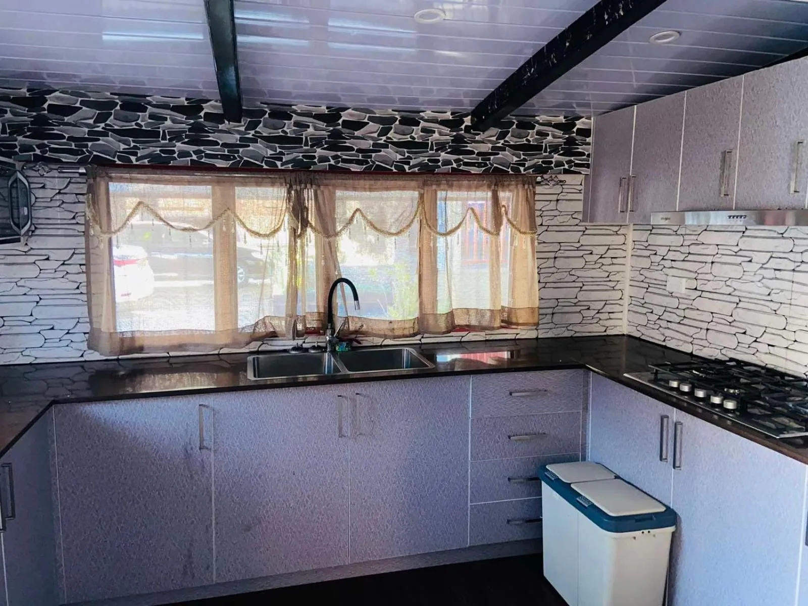 Al - Minhaj Service Apartments