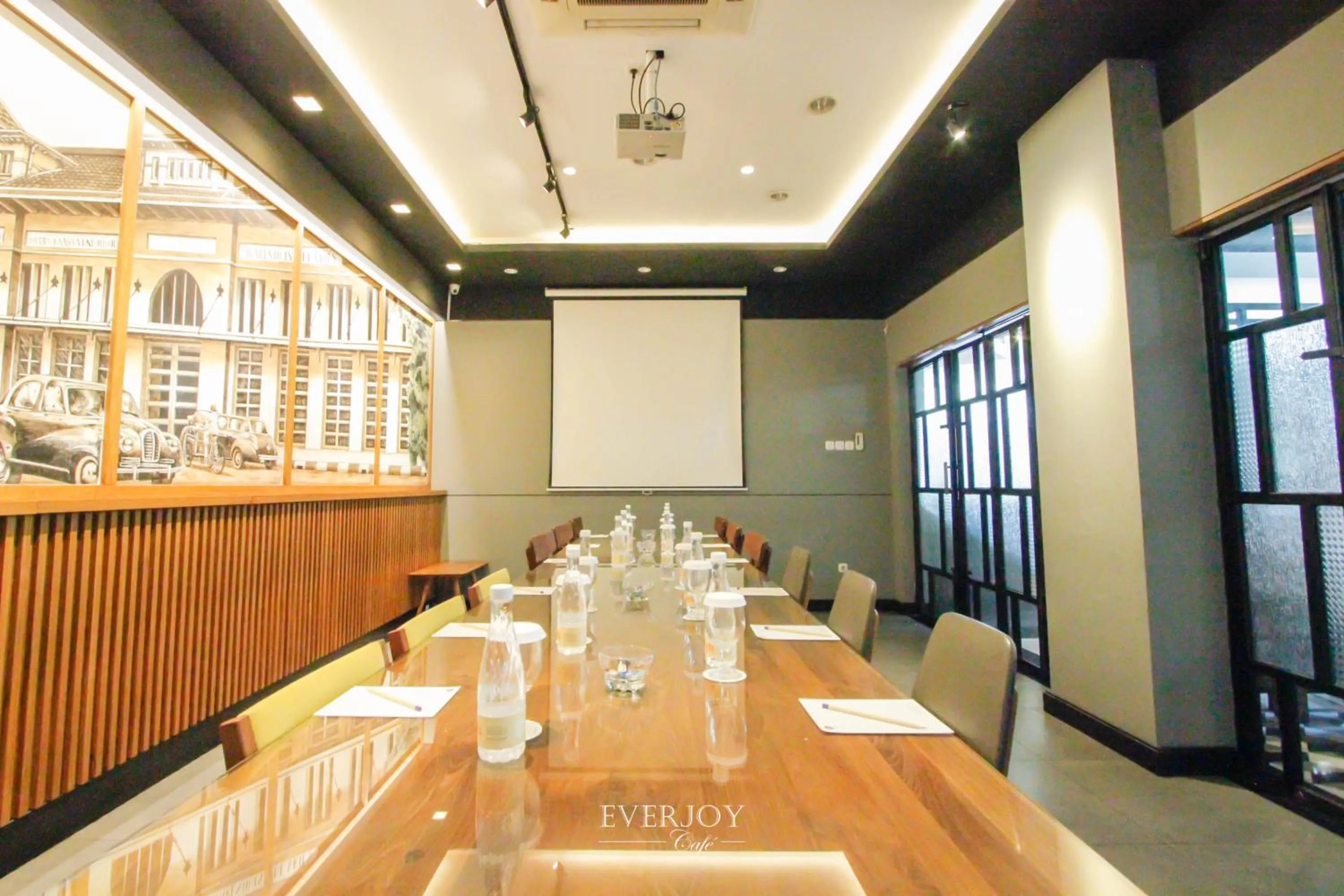 Meeting/conference room in Ivory Hotel Bandung